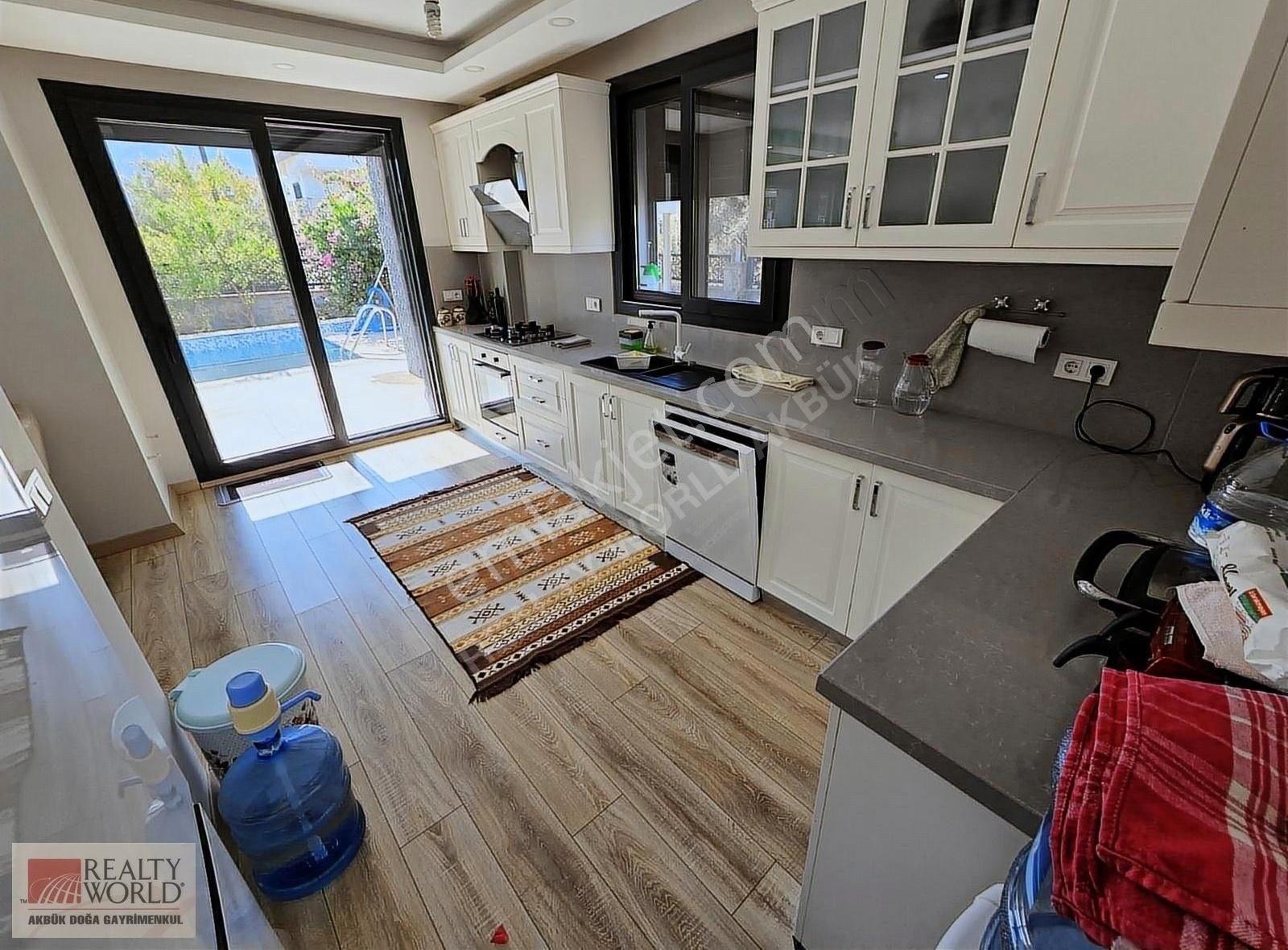 Didim Akbük'de Denize 150 Mtr Eşyalı Satılık Yazlık Villa - Görsel 8