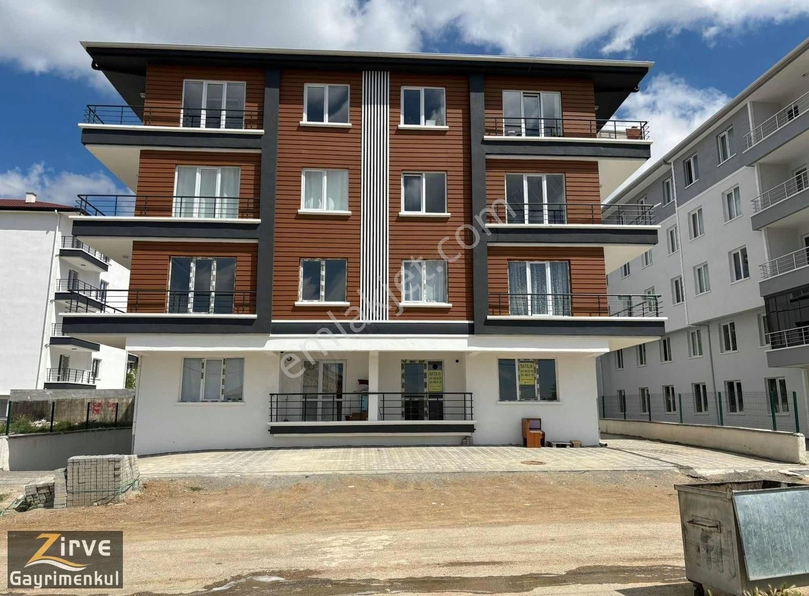 Zirve'den Yeşiltepe Mahallesi 2+1 Yüksek Giriş Lüx Yapılı Daire!
