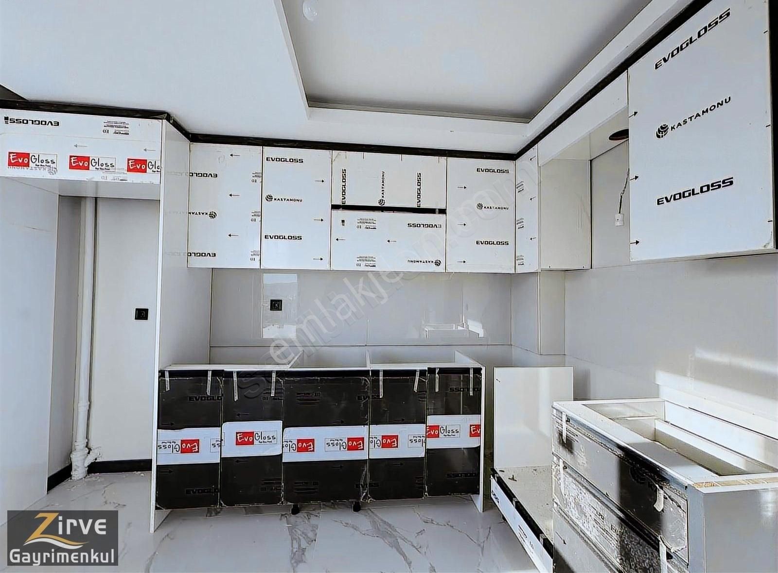 Zirve'den Yeşiltepe Mahallesi Ara Kat 2+1 Güney Cephe Daire!