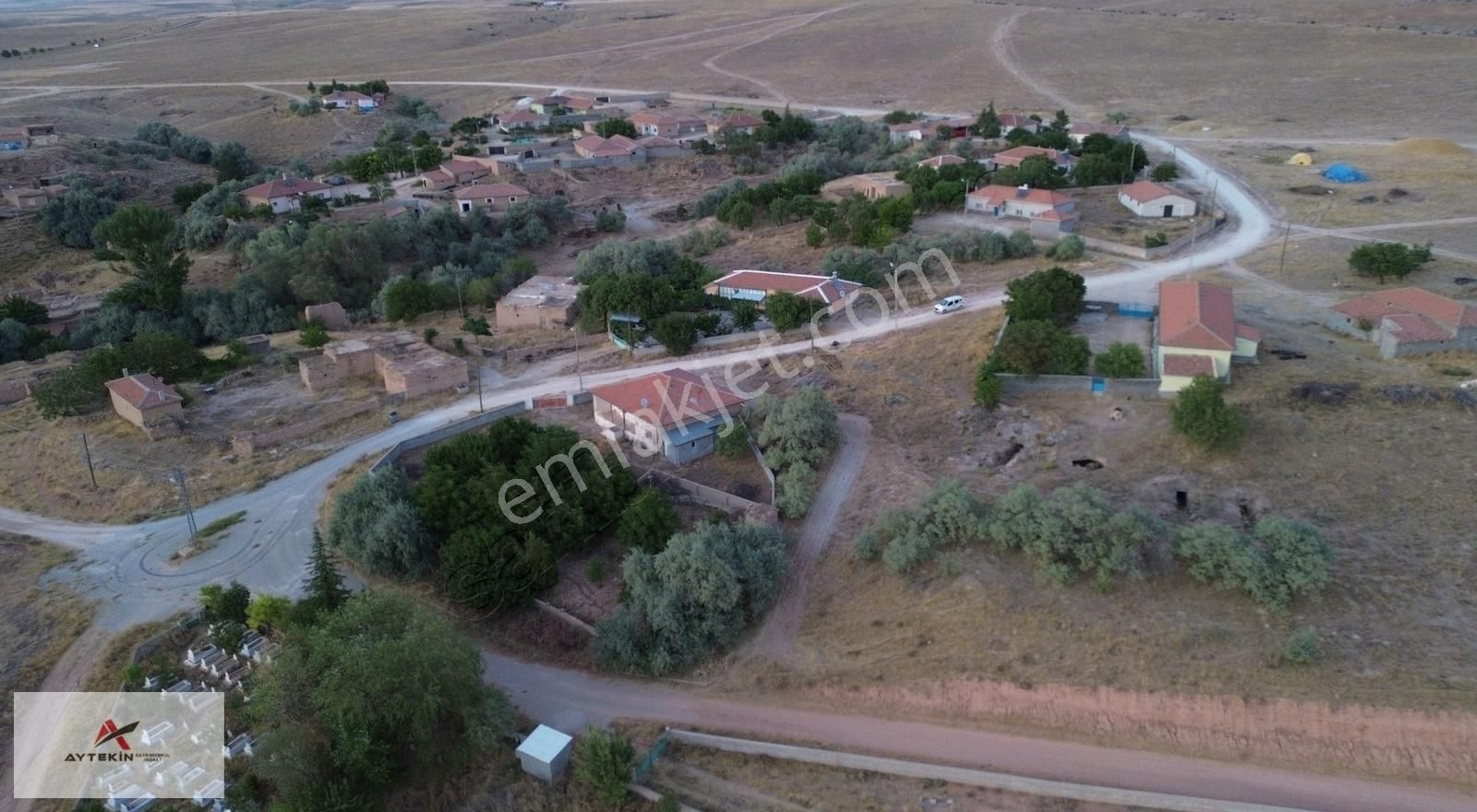 1.234 M² / Kırşehir / Mucur /asmakaradam / Arsa
