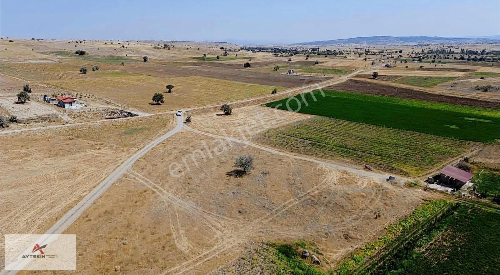 Akören'in En Güzel Yerinde 3.355m2 Yolu Suyu Olan Müstakil Bahçe