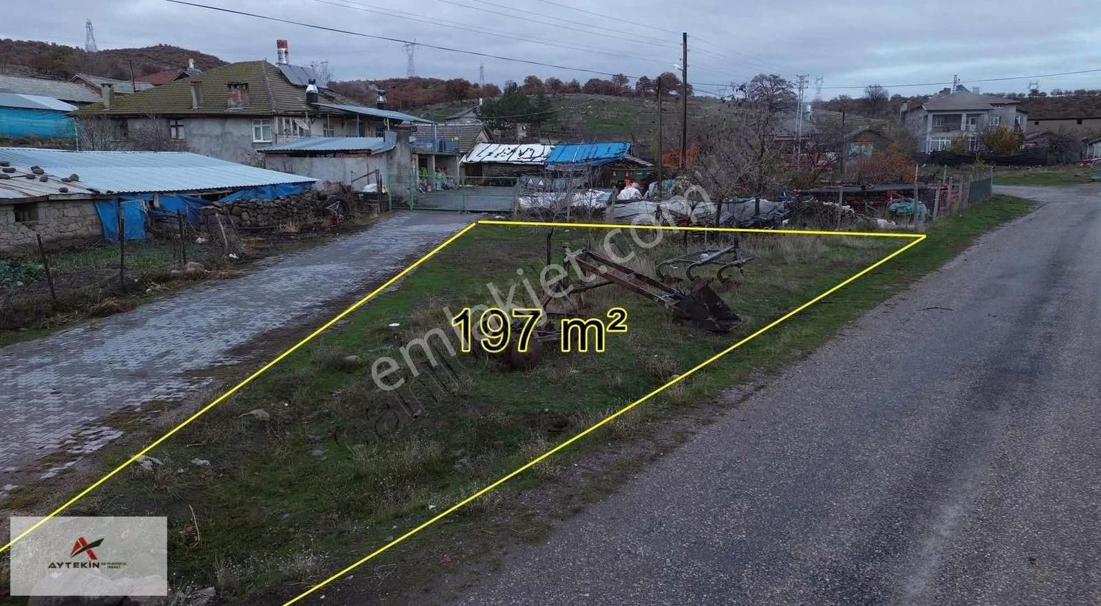 Seydişehir'de Çift Yola Cephe 197 M2 Müstakil Konut Arsası
