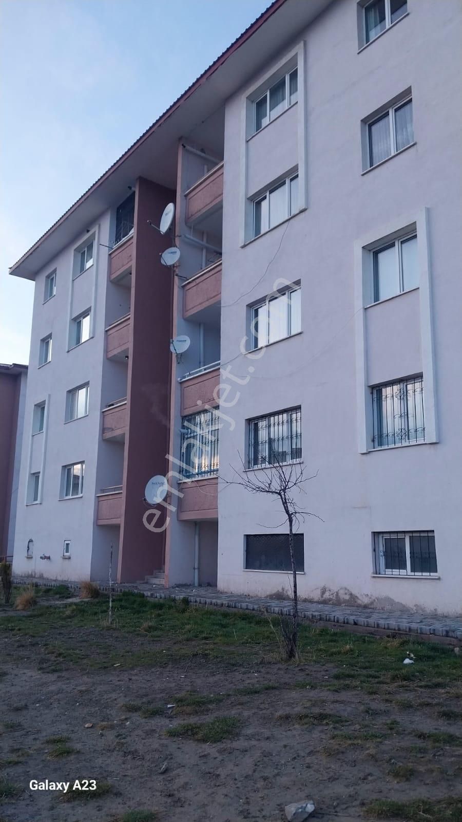 4 Katlı 3+1 Satılık Doğalgazlı Daire - Toki Diyadin