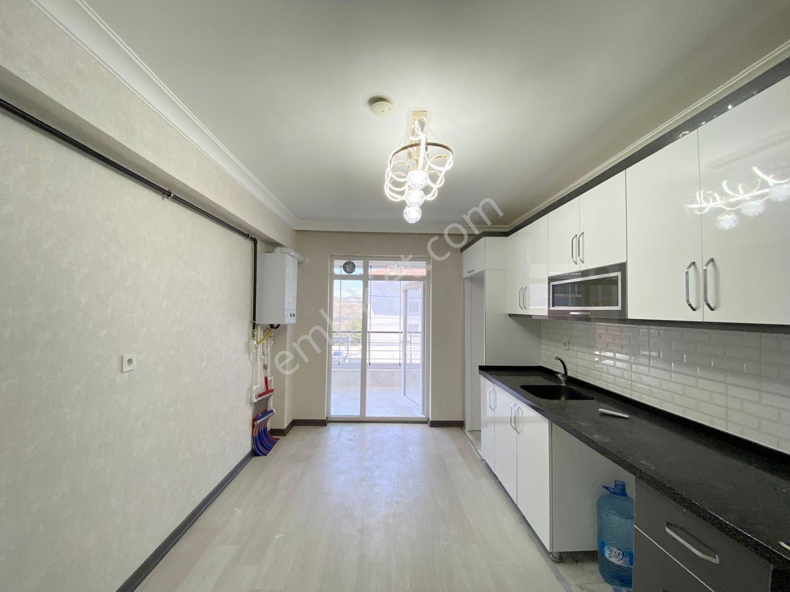 Öz'maşallah.dan Çift Banyolu Teras Balkon Arakat Kaçmaz 3+1 - Görsel 7