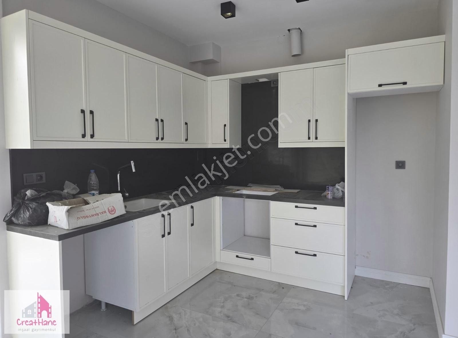 Yetkılı Ofıs - Havuzlu Sitede Yeni 2+1 Müstakil Villa - Görsel 12