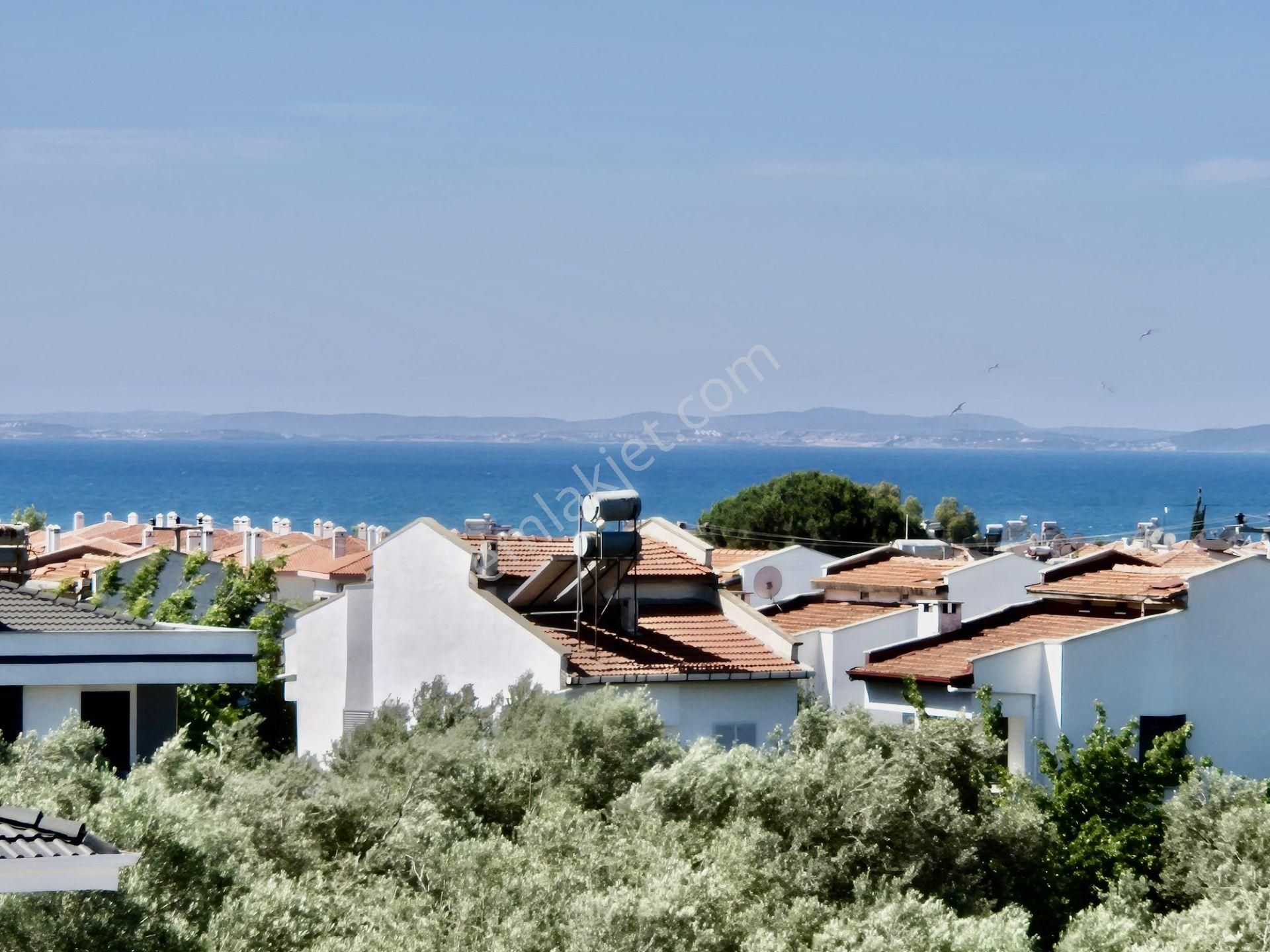 ▓karabuluttan▓güre'de Dağ & Deniz Manzaralı Ultralüx 4+1 Satılık Villa