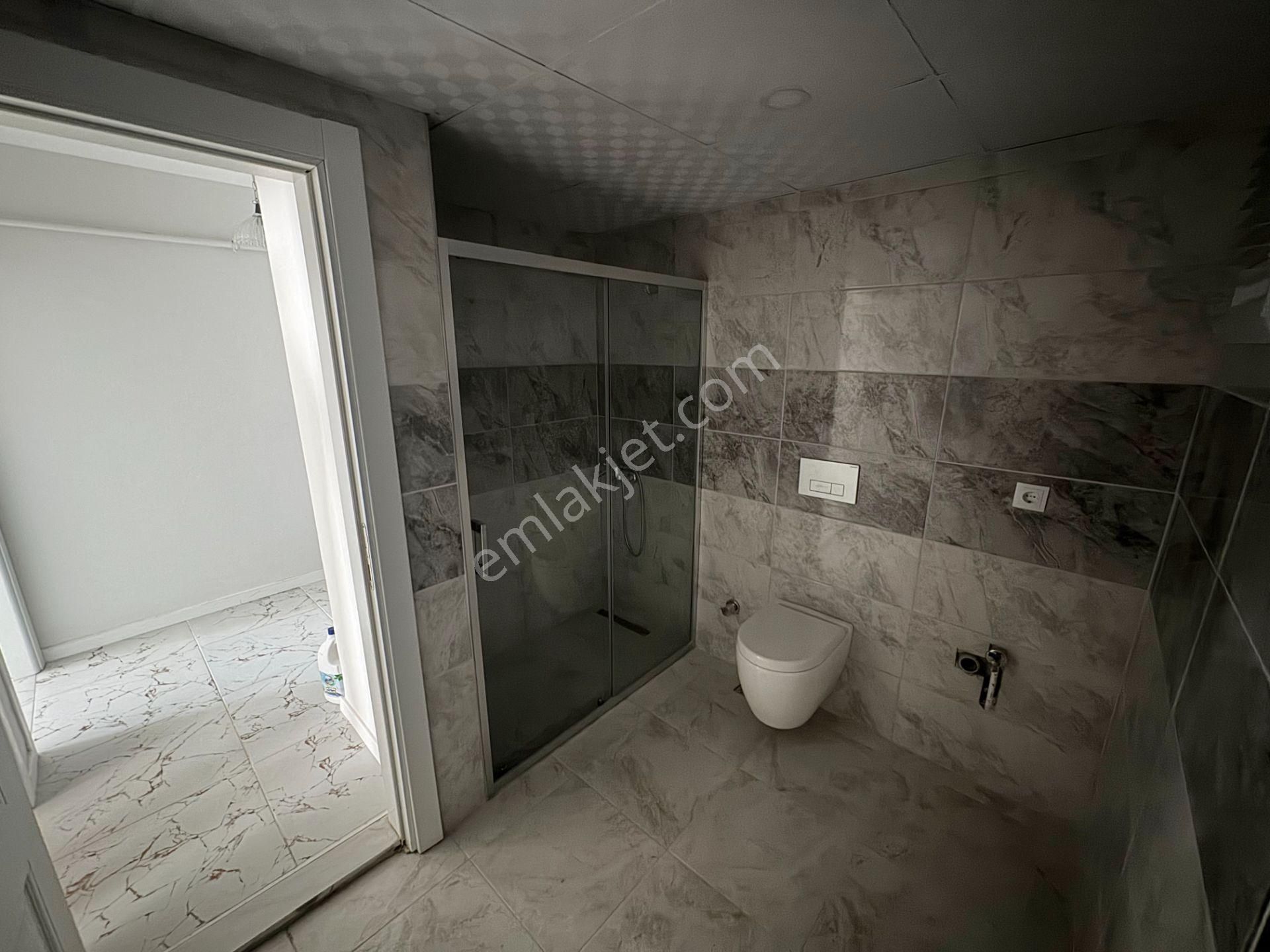 Bir Emlak'tan Cedidiye Mahallesi'nde 1+1 Eşyalı Kiralık Daire