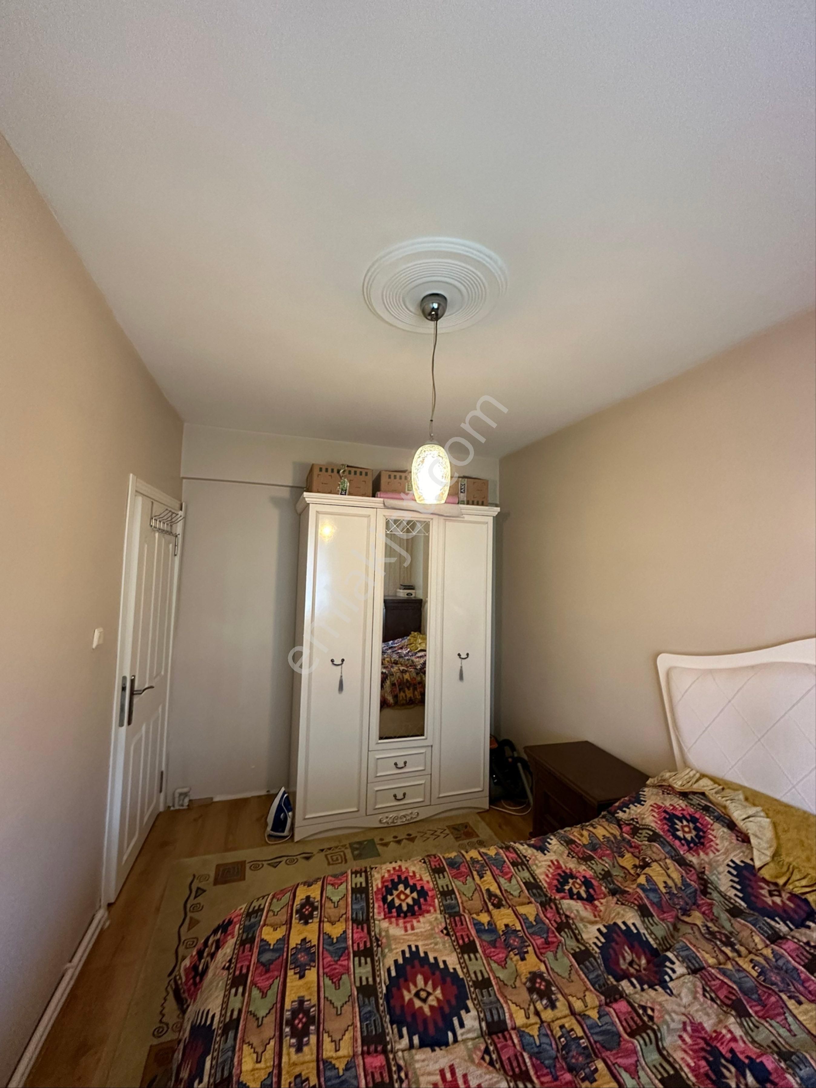 Kuzguncuk Yakını İcadiye De 2+1 Manzaralı - Görsel 13