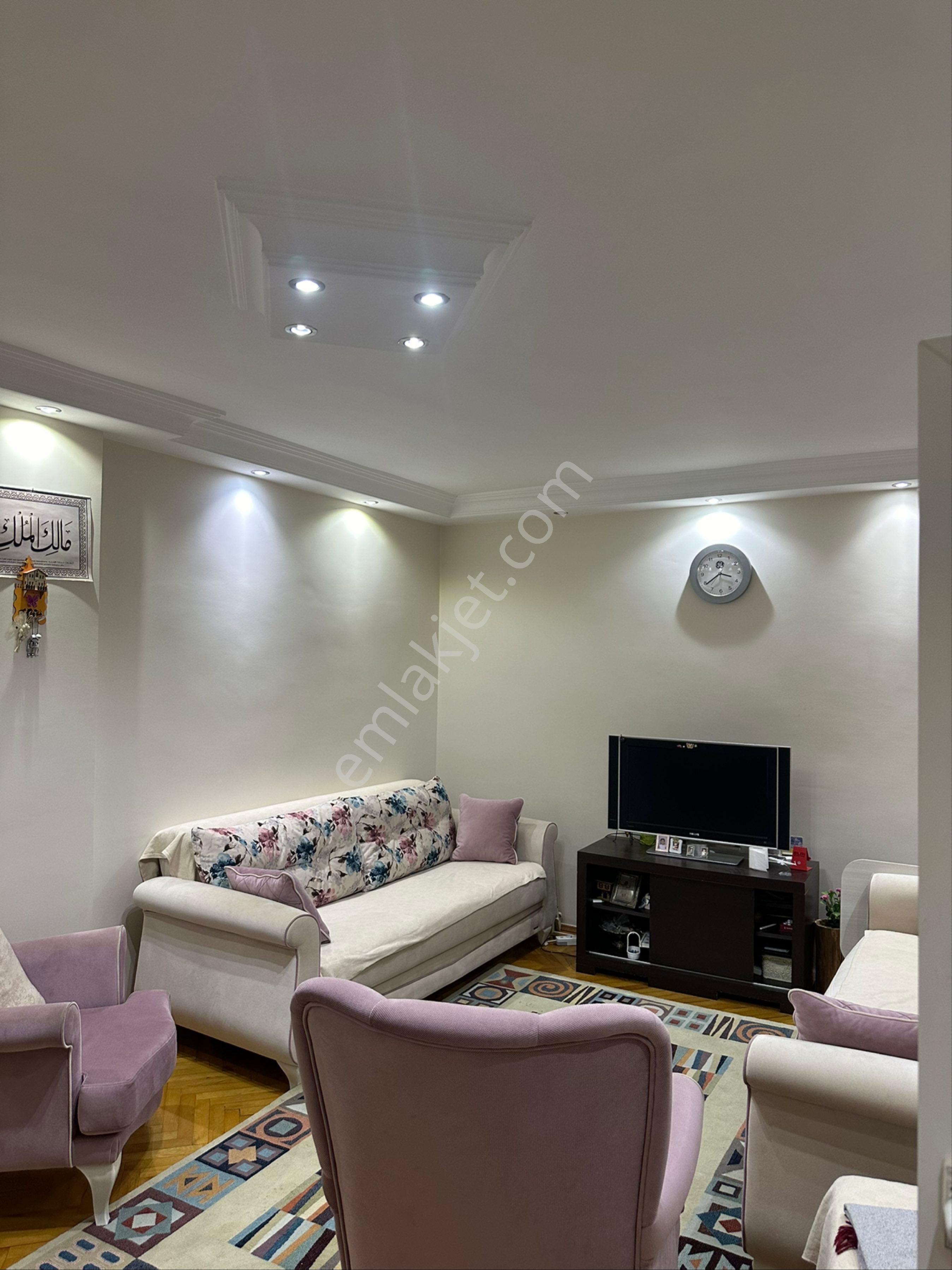 Kuzguncuk Yakını İcadiye De 2+1 Manzaralı - Görsel 21