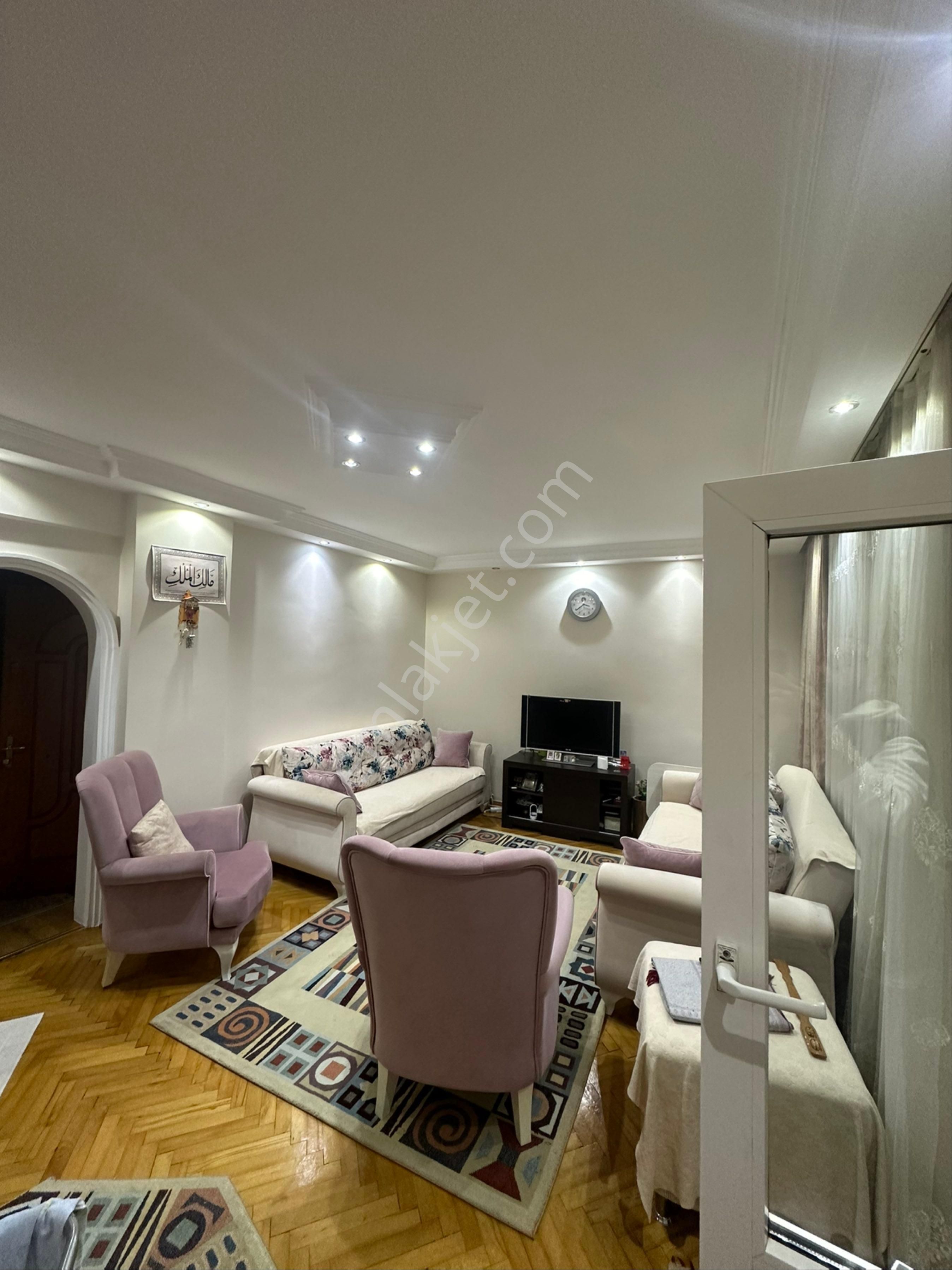 Kuzguncuk Yakını İcadiye De 2+1 Manzaralı - Görsel 20