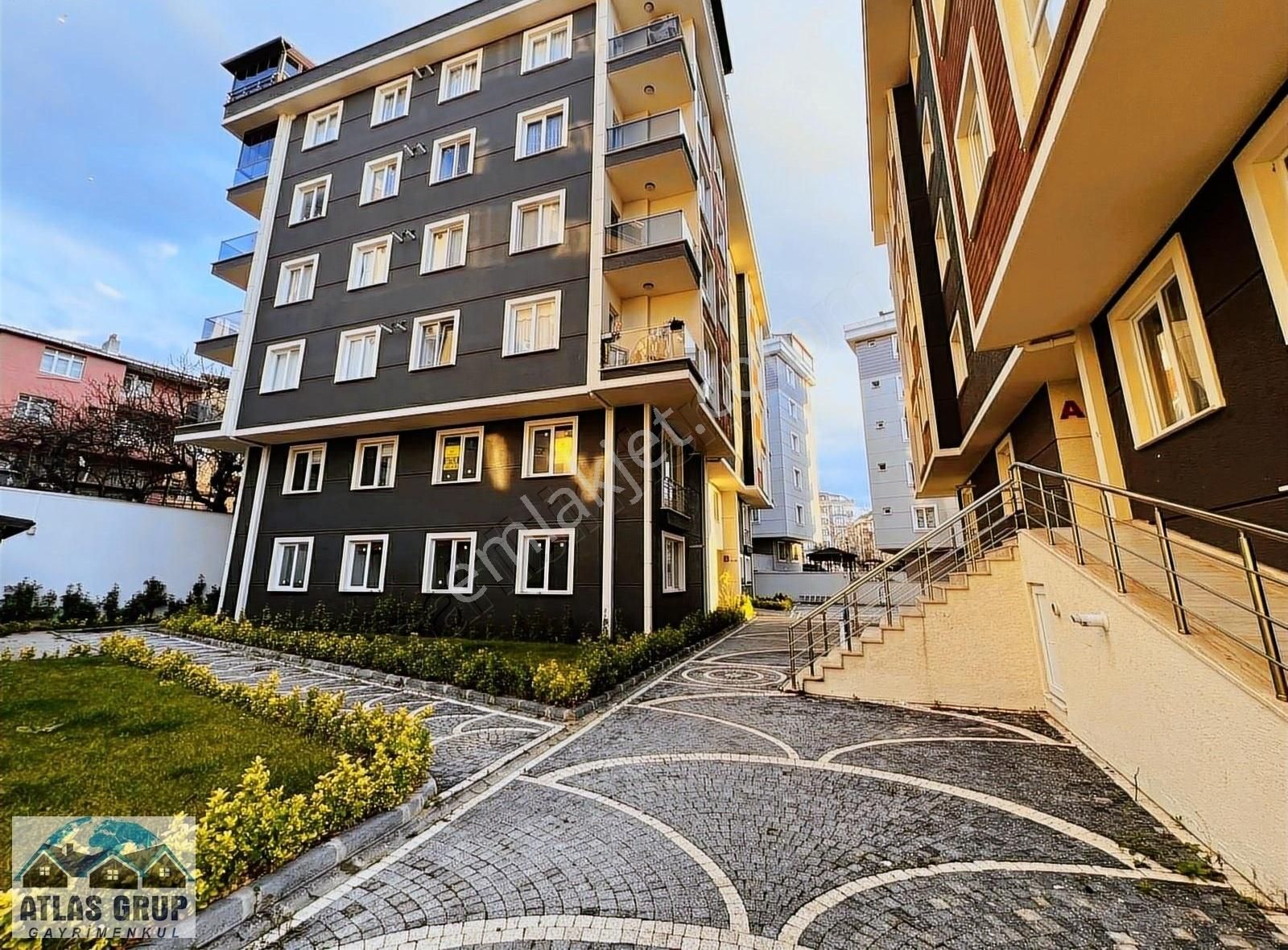 Beylikdüzü Gürpınar Merkezde Sıfır Site İçinde 2+1 Daıre