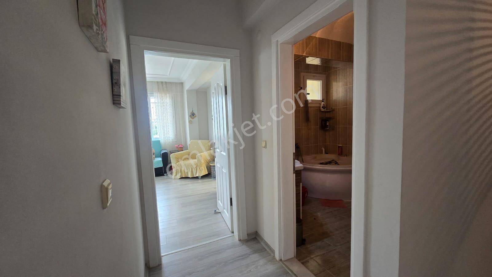 Didim Çamlık Mahallesinde Denize Yakın,eşyalı,havuzlu Site İçinde 2+1 Satılık Fırsat Daire - Görsel 15