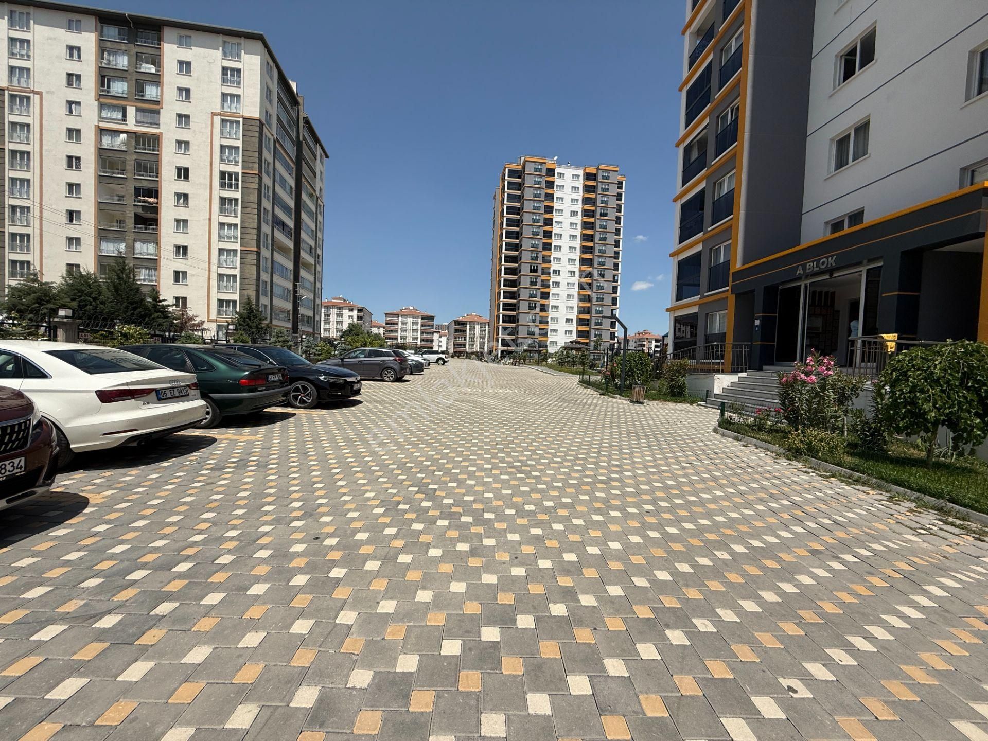 Ankara Yenikent Bağlife Garden'da Kiralık 3+1 Daire 35 000 Tl