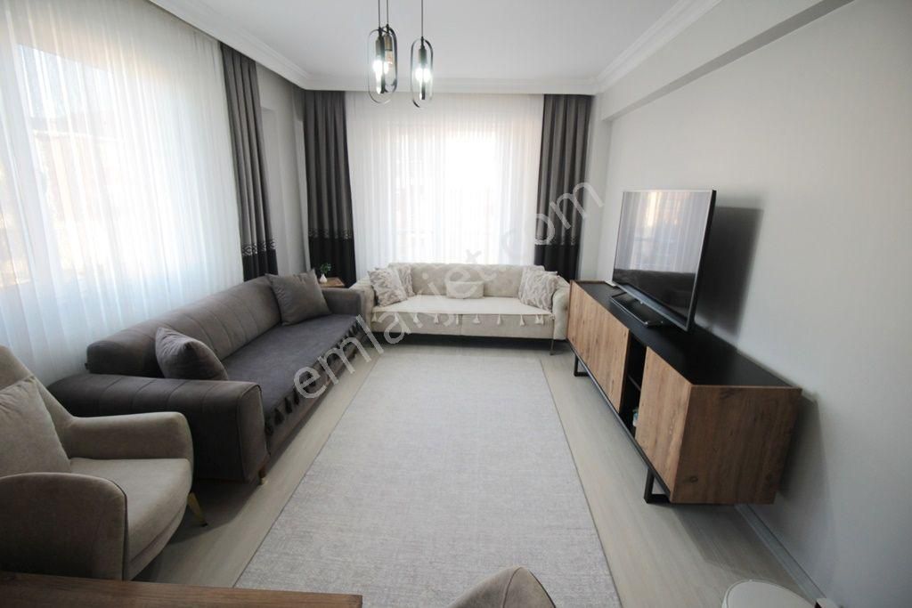 Nusratiye Mah. Sağlık Ocağı Karşısı 2+1 /110 M2 İskanlı Daire