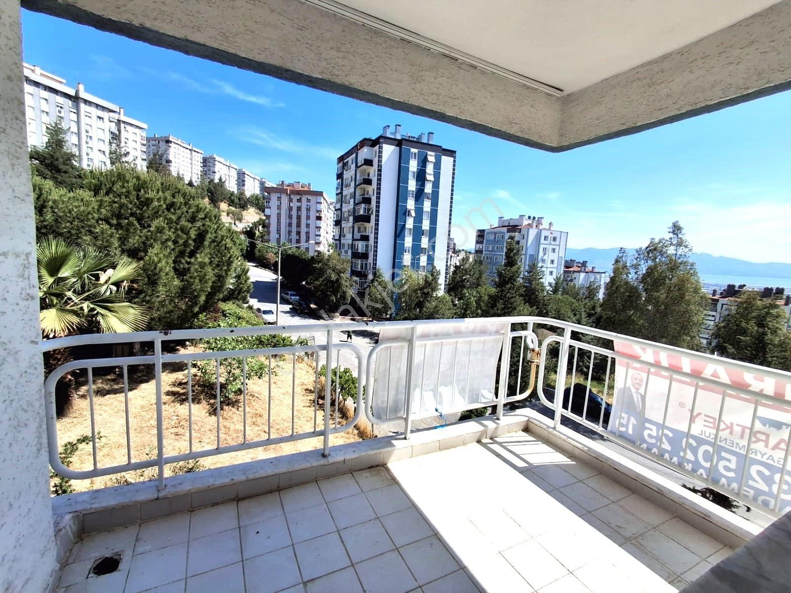 Çiğli Evka 5 'de Merkezi Konumda Ara Kat Kiralık 3+1 Daire - Görsel 13