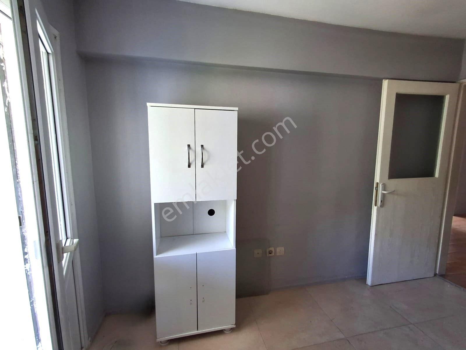 Çiğli Evka 5 'de Merkezi Konumda Ara Kat Kiralık 3+1 Daire - Görsel 17