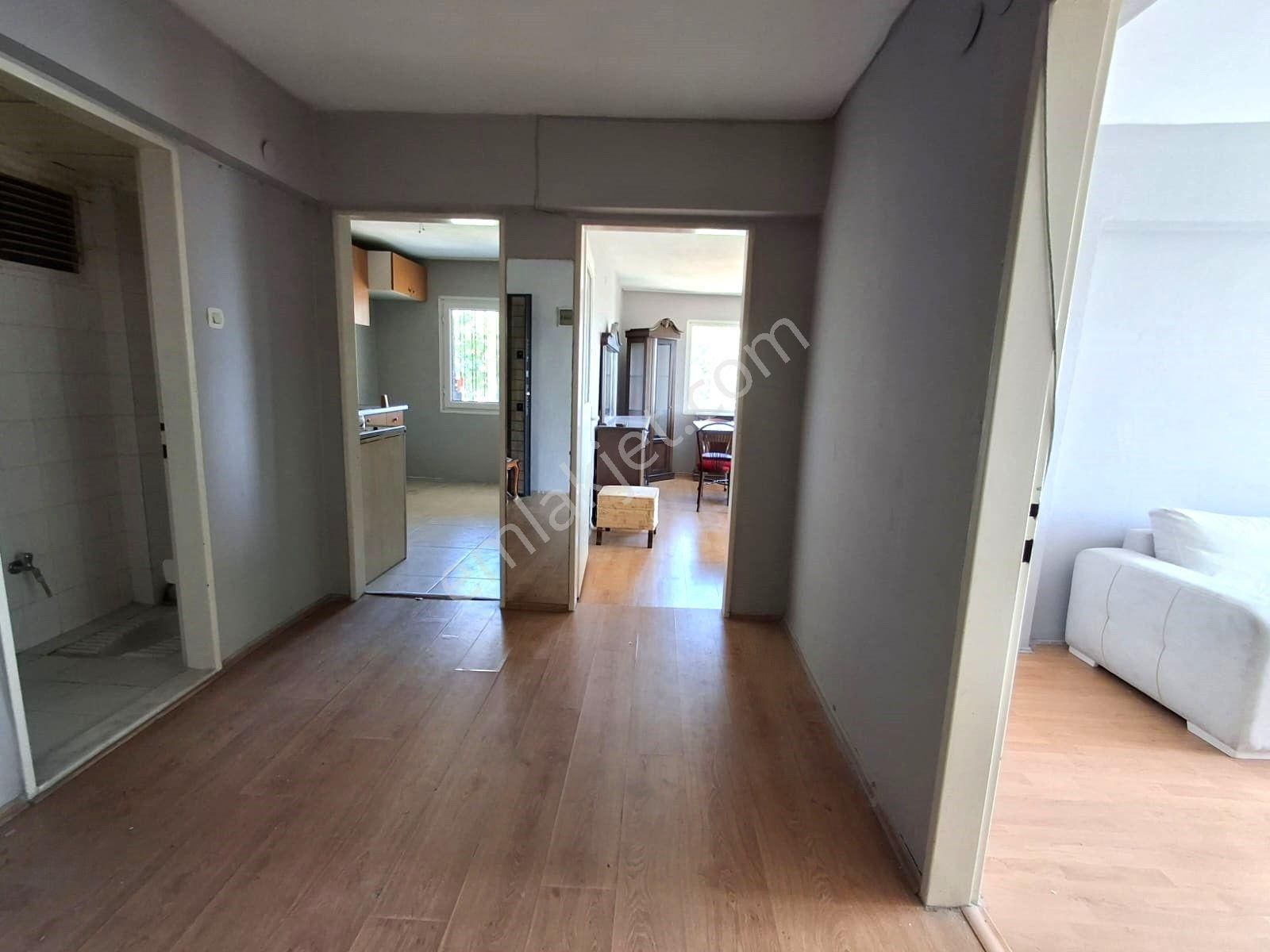 Çiğli Evka 5 'de Merkezi Konumda Ara Kat Kiralık 3+1 Daire - Görsel 19