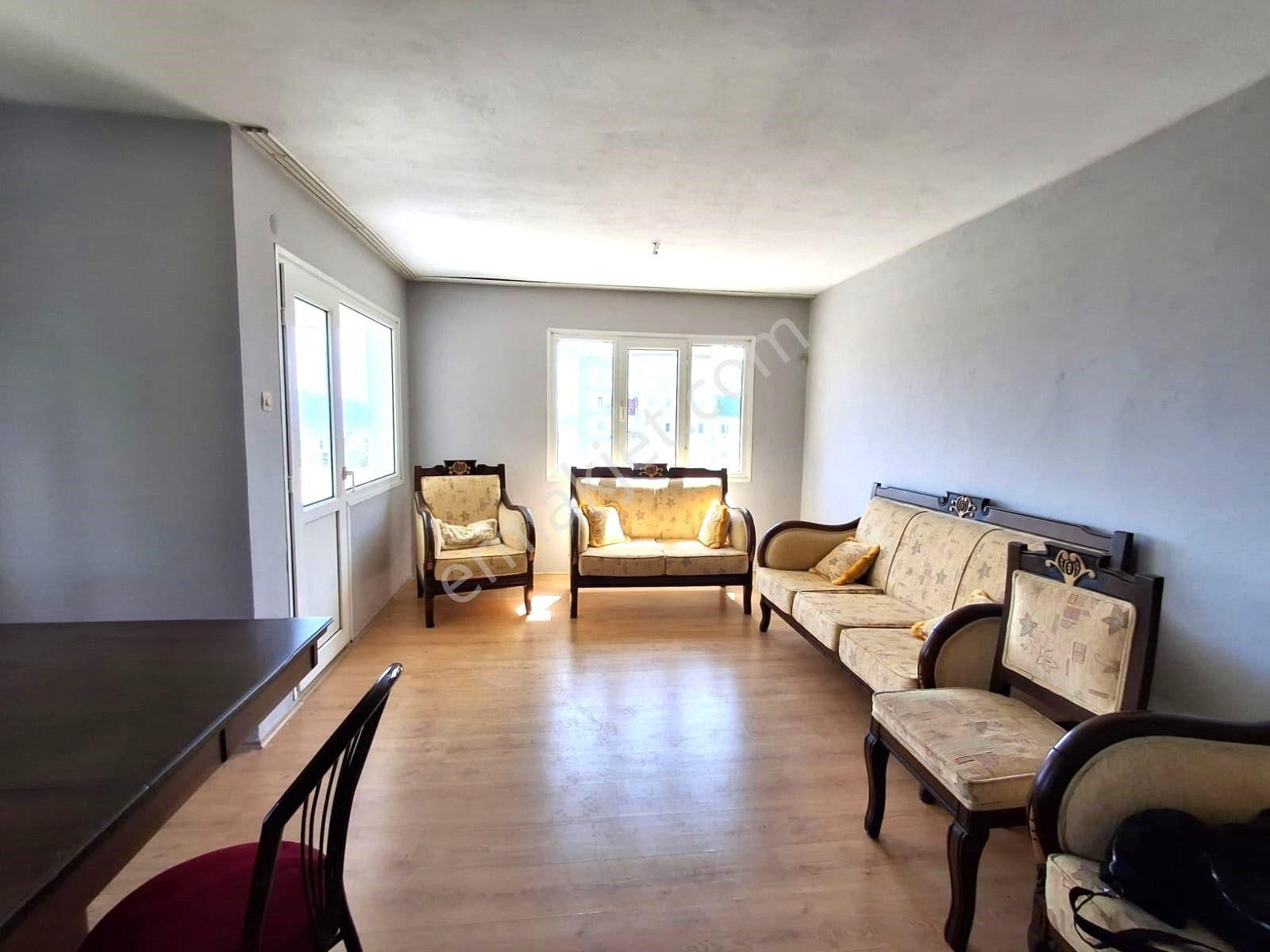 Çiğli Evka 5 'de Merkezi Konumda Ara Kat Kiralık 3+1 Daire - Görsel 11