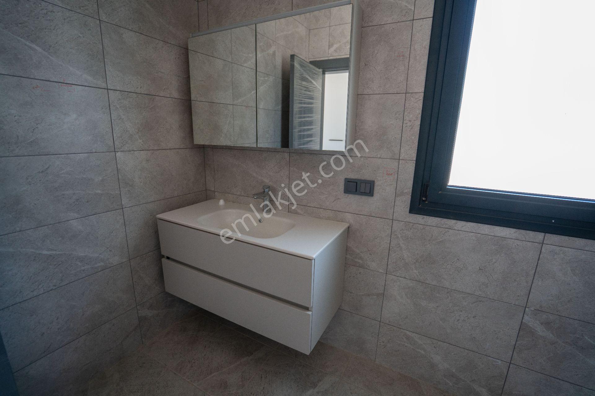 Datça Emecik'te 950 M2 Arsada Deniz Manzaralı 4+1 Havuzlu Villa - Görsel 23