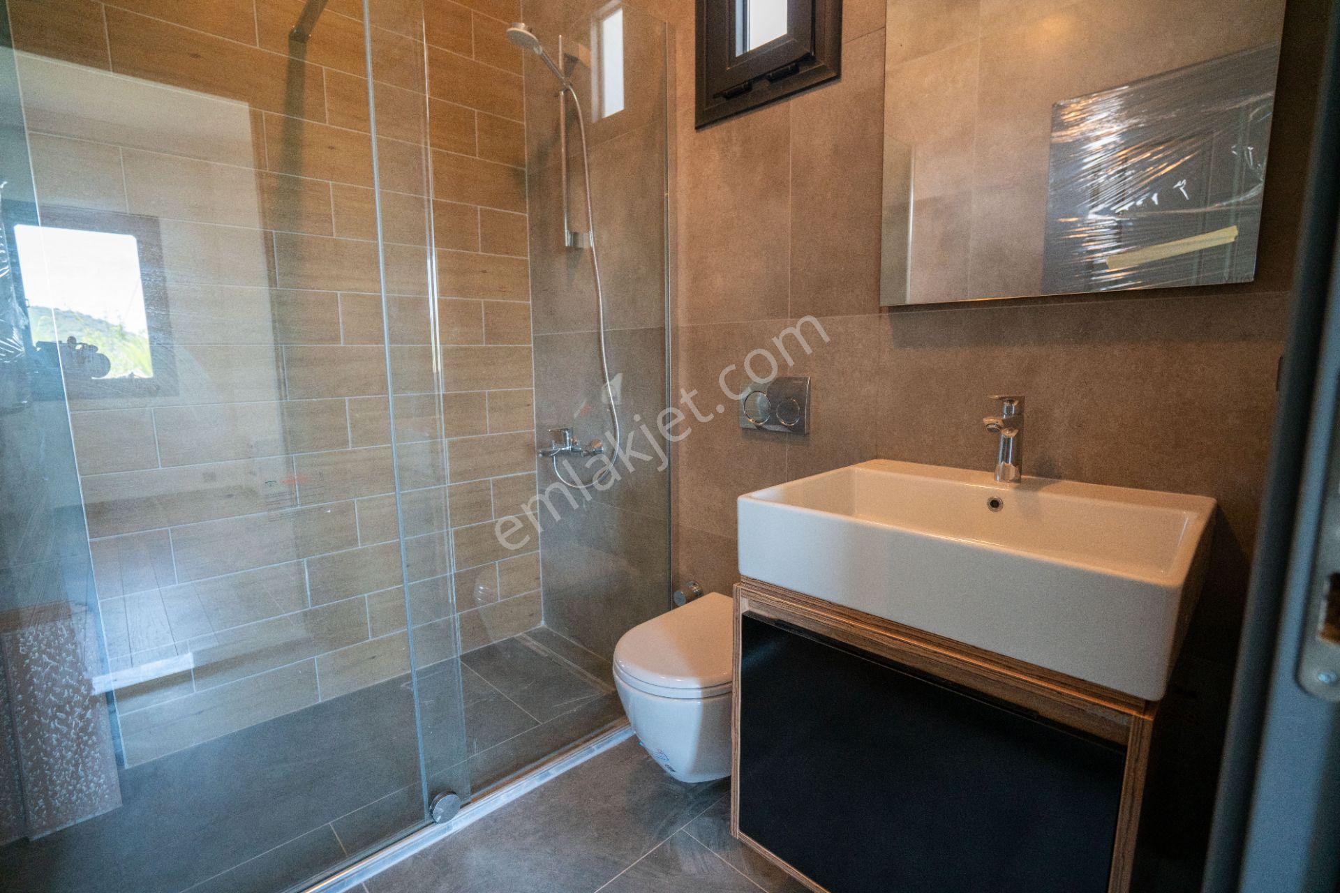Datça Emecik'te 950 M2 Arsada Deniz Manzaralı 4+1 Havuzlu Villa - Görsel 13
