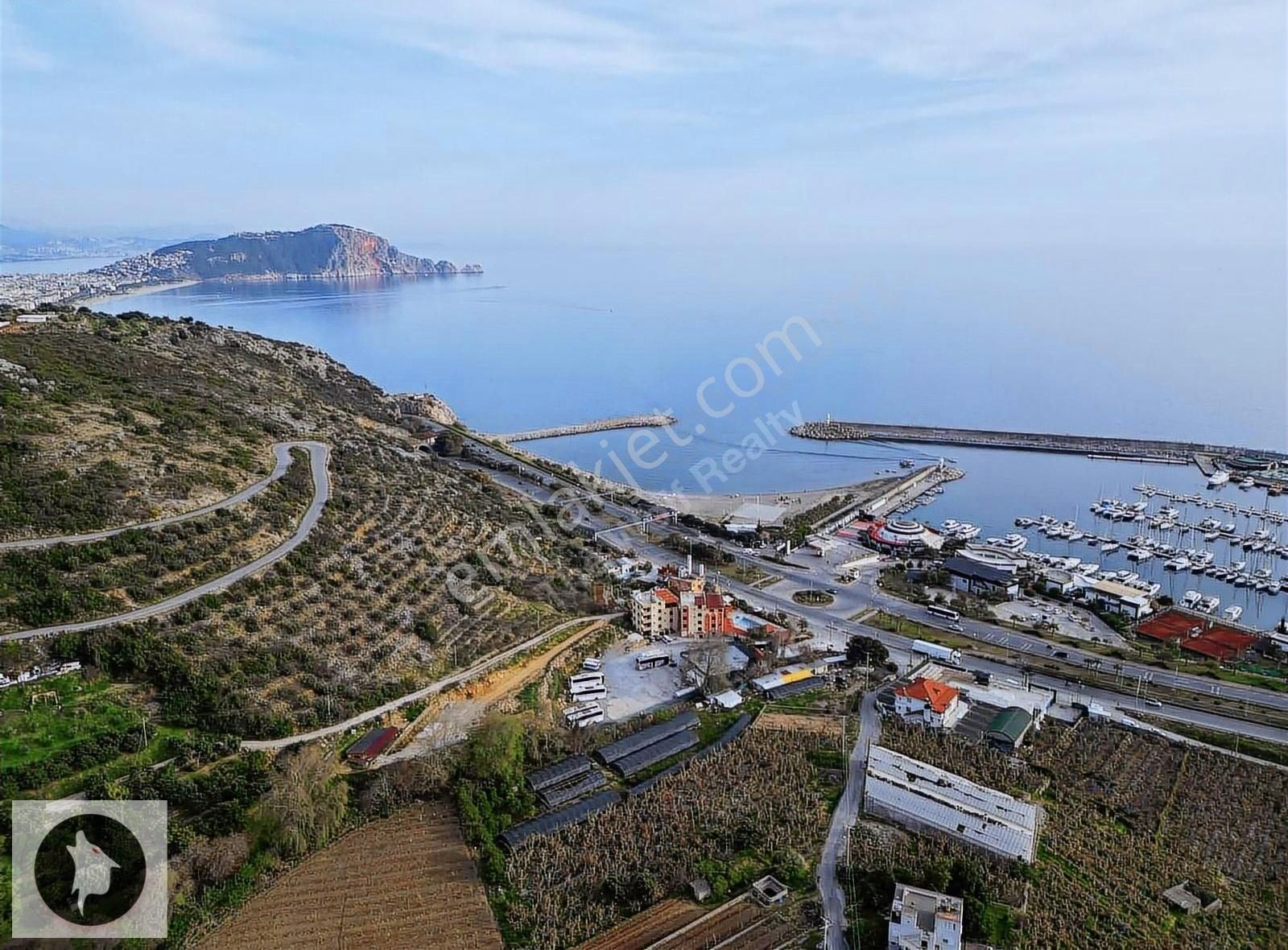 Alanya Elikesik Yat Limanı Karşısı 5380 M2 Deniz Manzaralı Tarla