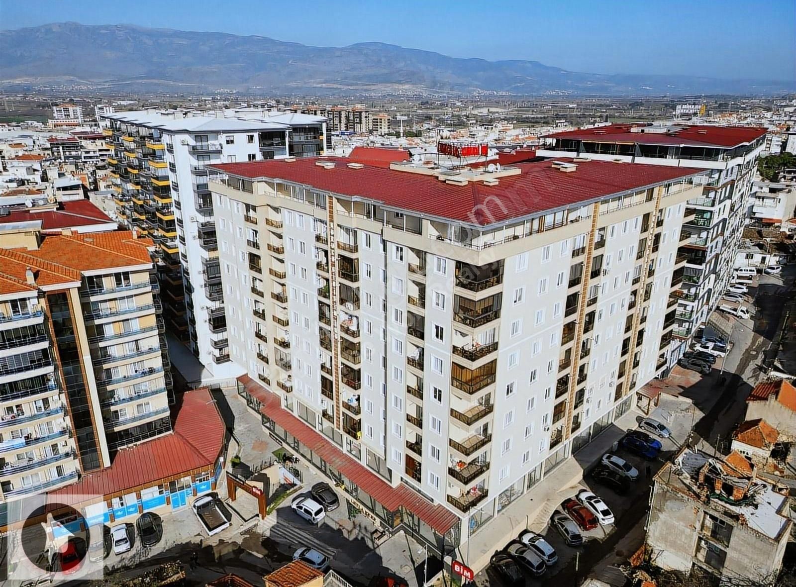 Menemende 4+1 Satılık Dublex Daire Site İçerisinde