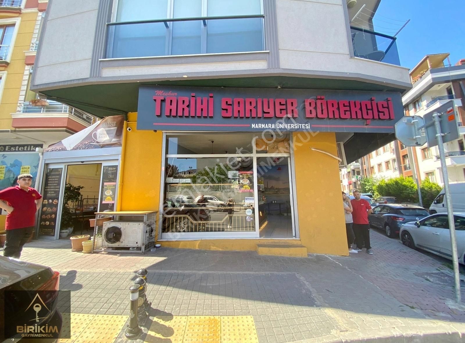 ▃birikim▃ Tarihi Sarıyer Börekçisi Üniversiteye Yakın Cadde Üstü