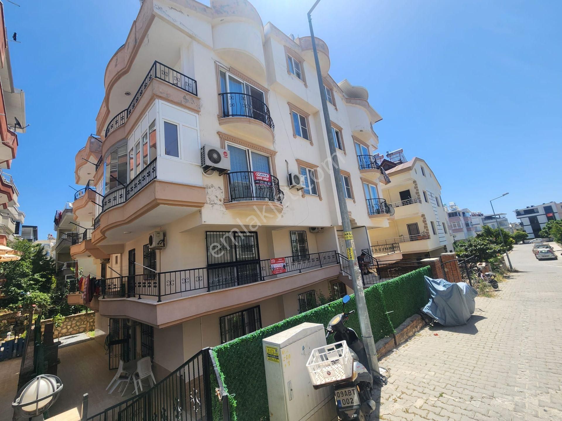 Efeler Mah.kocamustafa Cad.villa Tadında Dubleks..