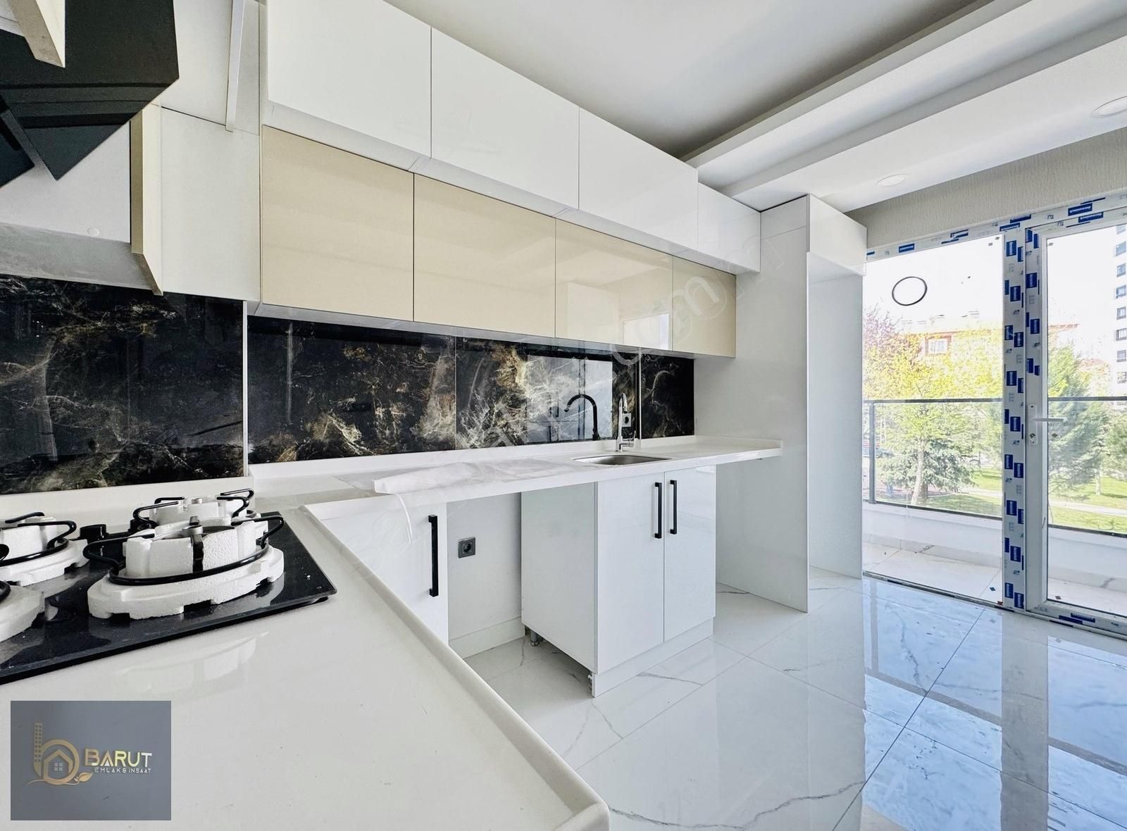 Barut Emlaktan A Life H. Yakını Sıfır Güney Lüx 2+1 Daire 1. Kat