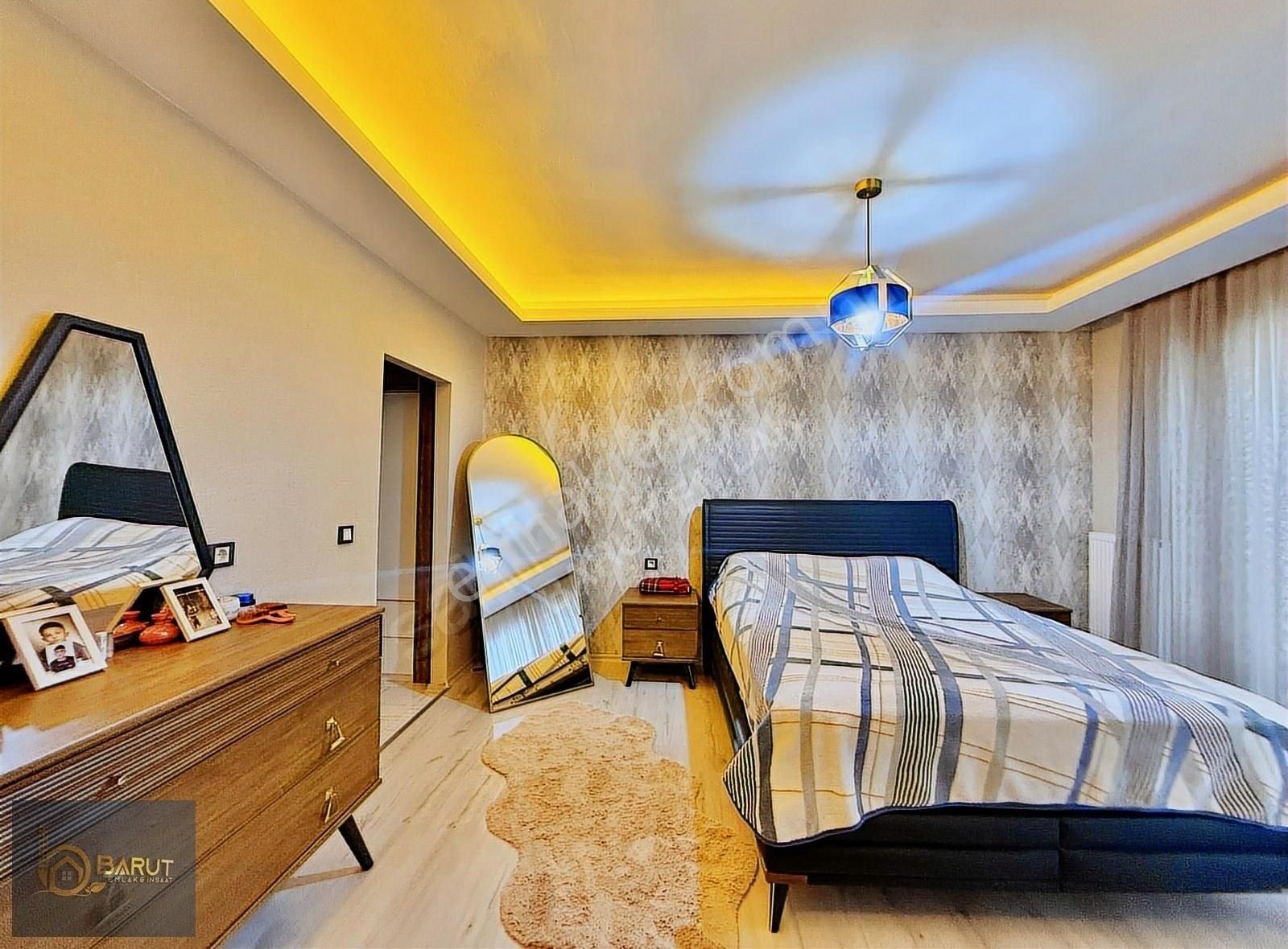 Barut Emlaktan Lüks Sitede Full Yapılı Güney C. 4+1 Daire 5. Kat