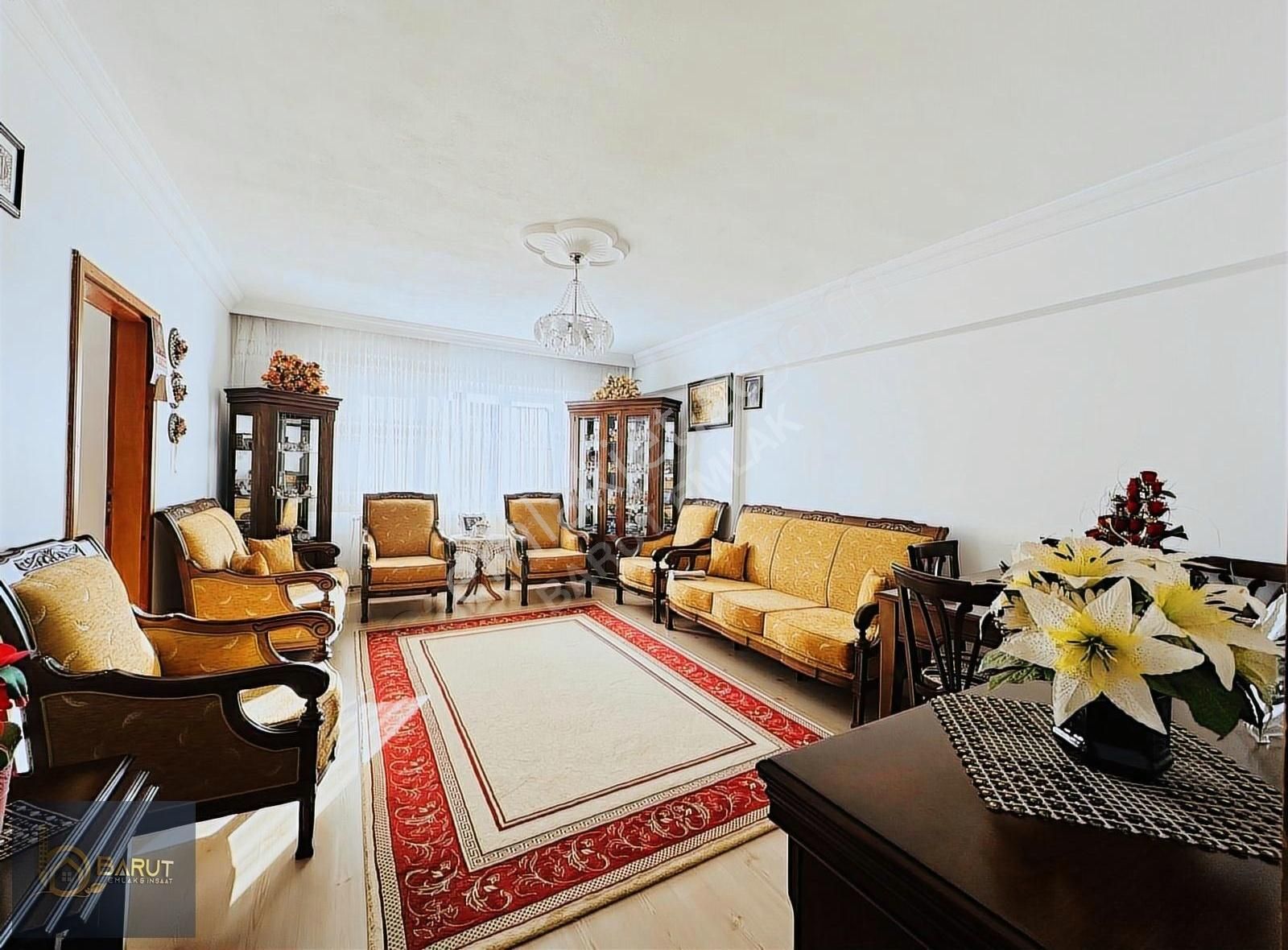 Barut Emlaktan Salı Pazarı Yakını Güney C. Masrafsız 3+1 Daire