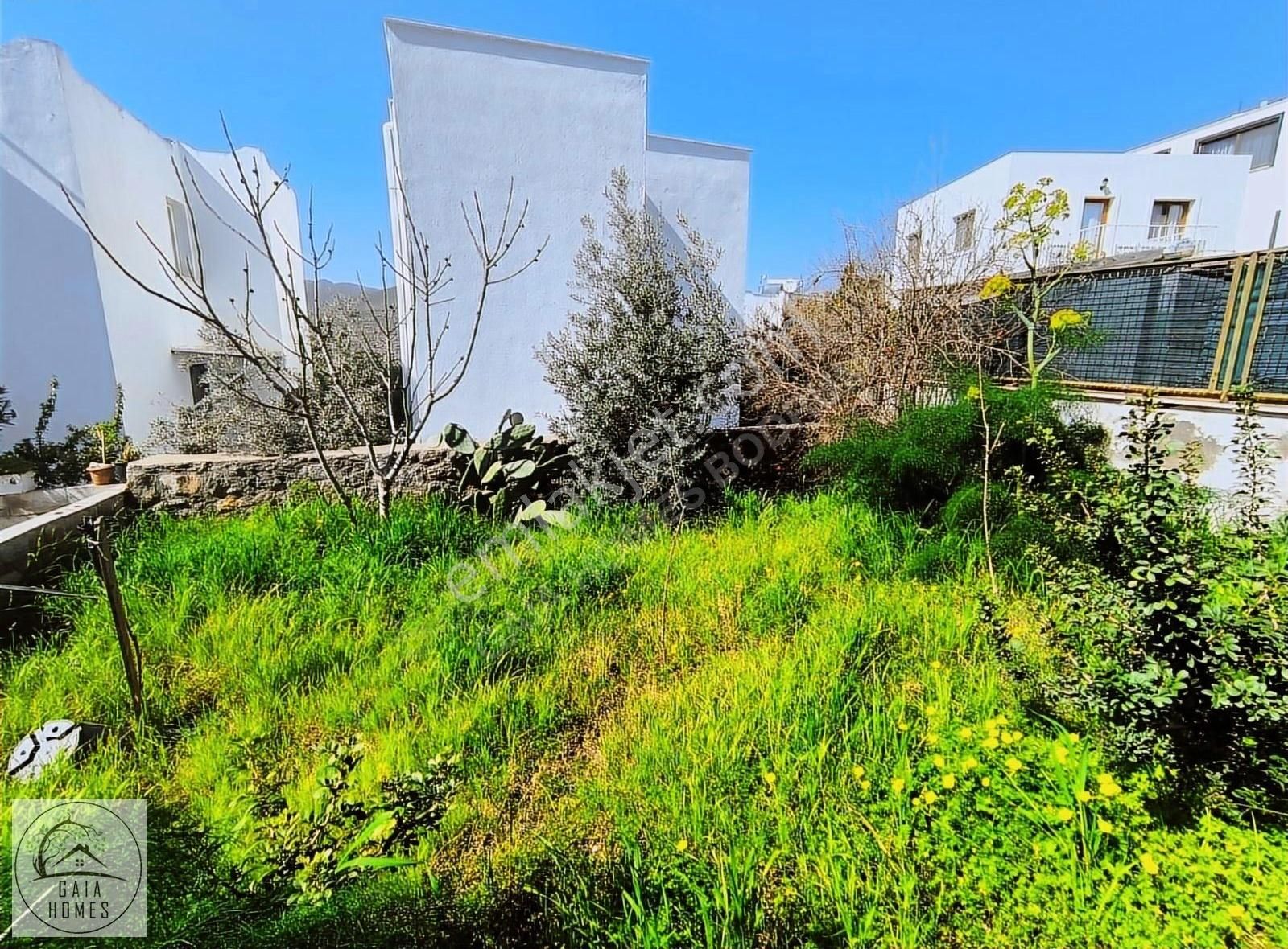 Akyarlar'da Denize Sıfır Sitede Satılık 3+1 Müstakil Villa - Görsel 31