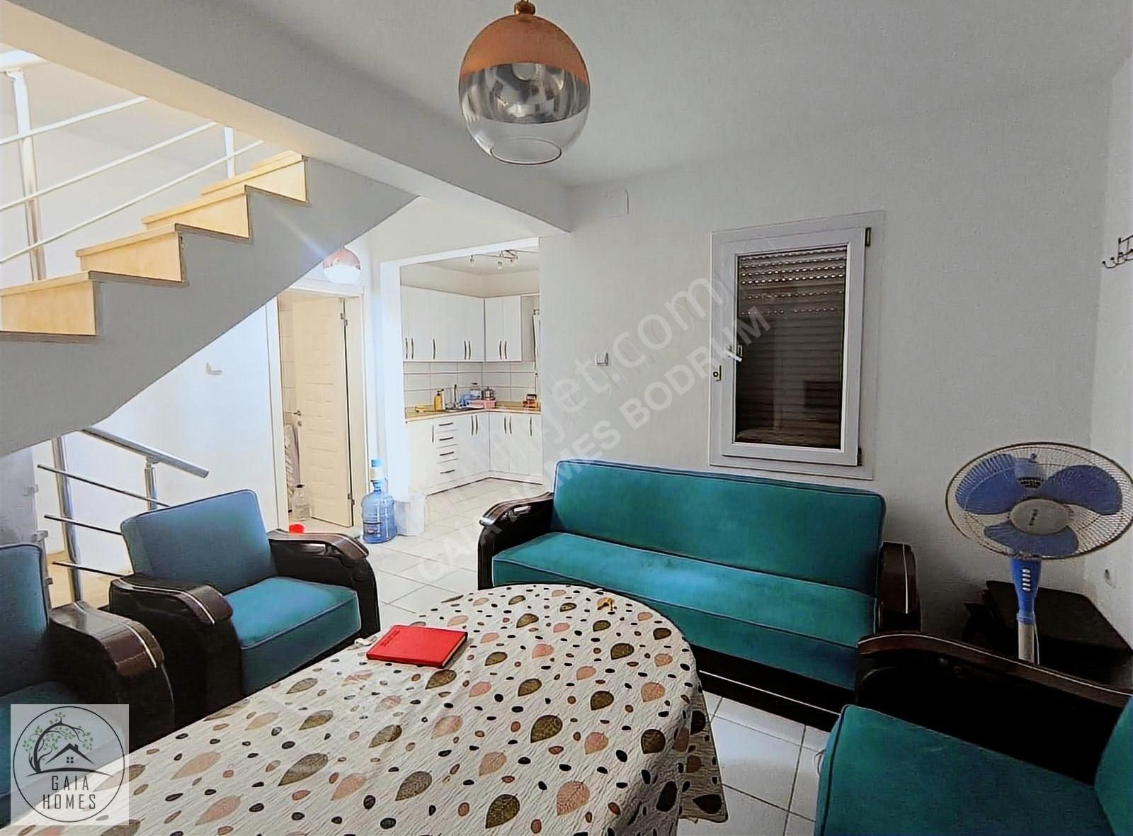 Akyarlar'da Denize Sıfır Sitede Satılık 3+1 Müstakil Villa - Görsel 15