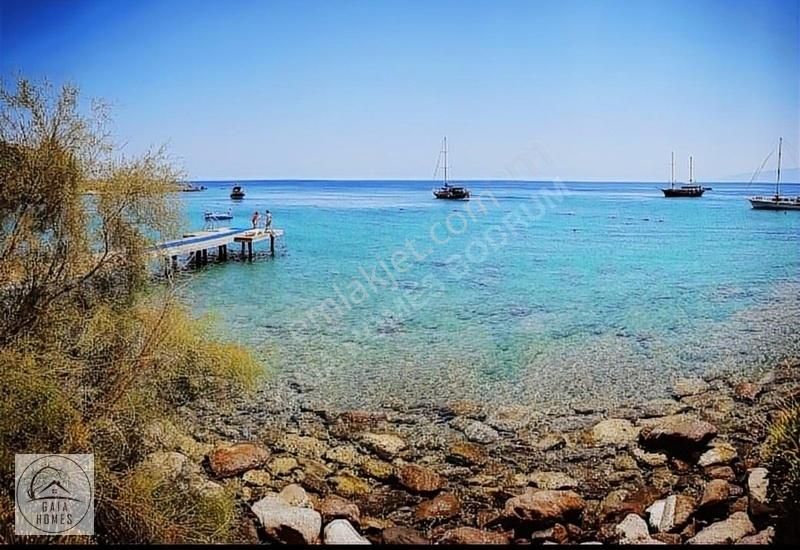 Akyarlar'da Denize Sıfır Sitede Satılık 3+1 Müstakil Villa - Görsel 7