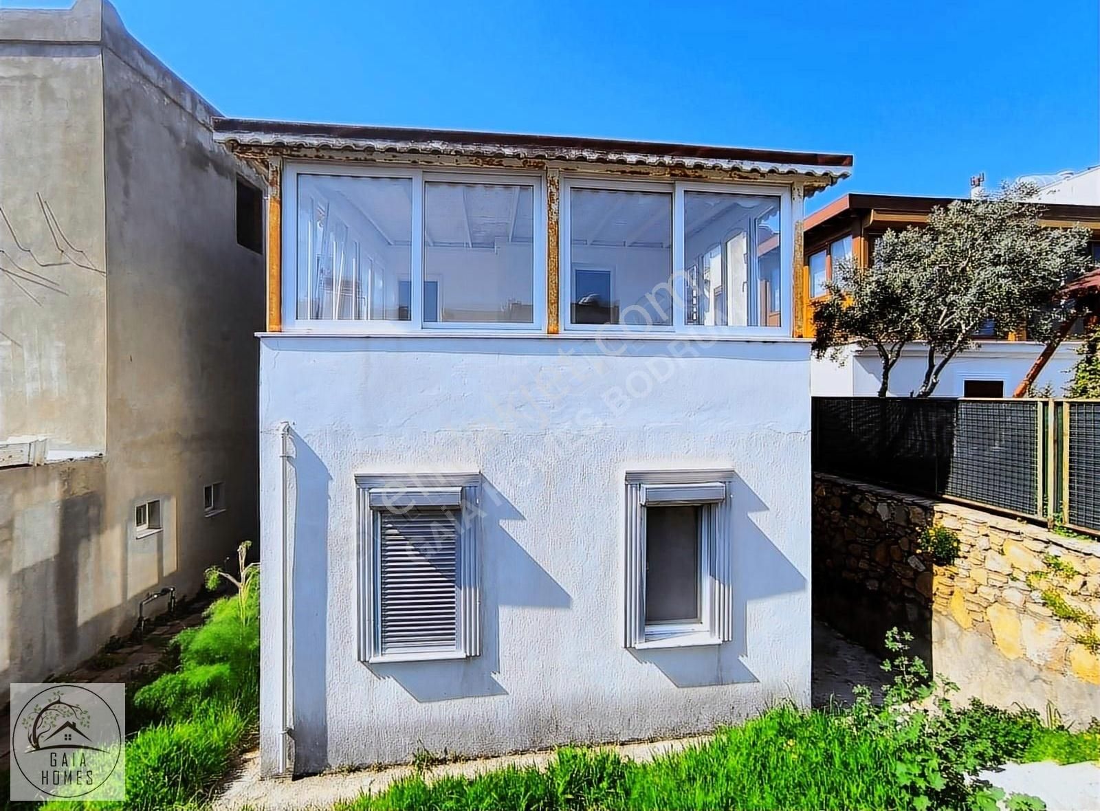 Akyarlar'da Denize Sıfır Sitede Satılık 3+1 Müstakil Villa - Görsel 34