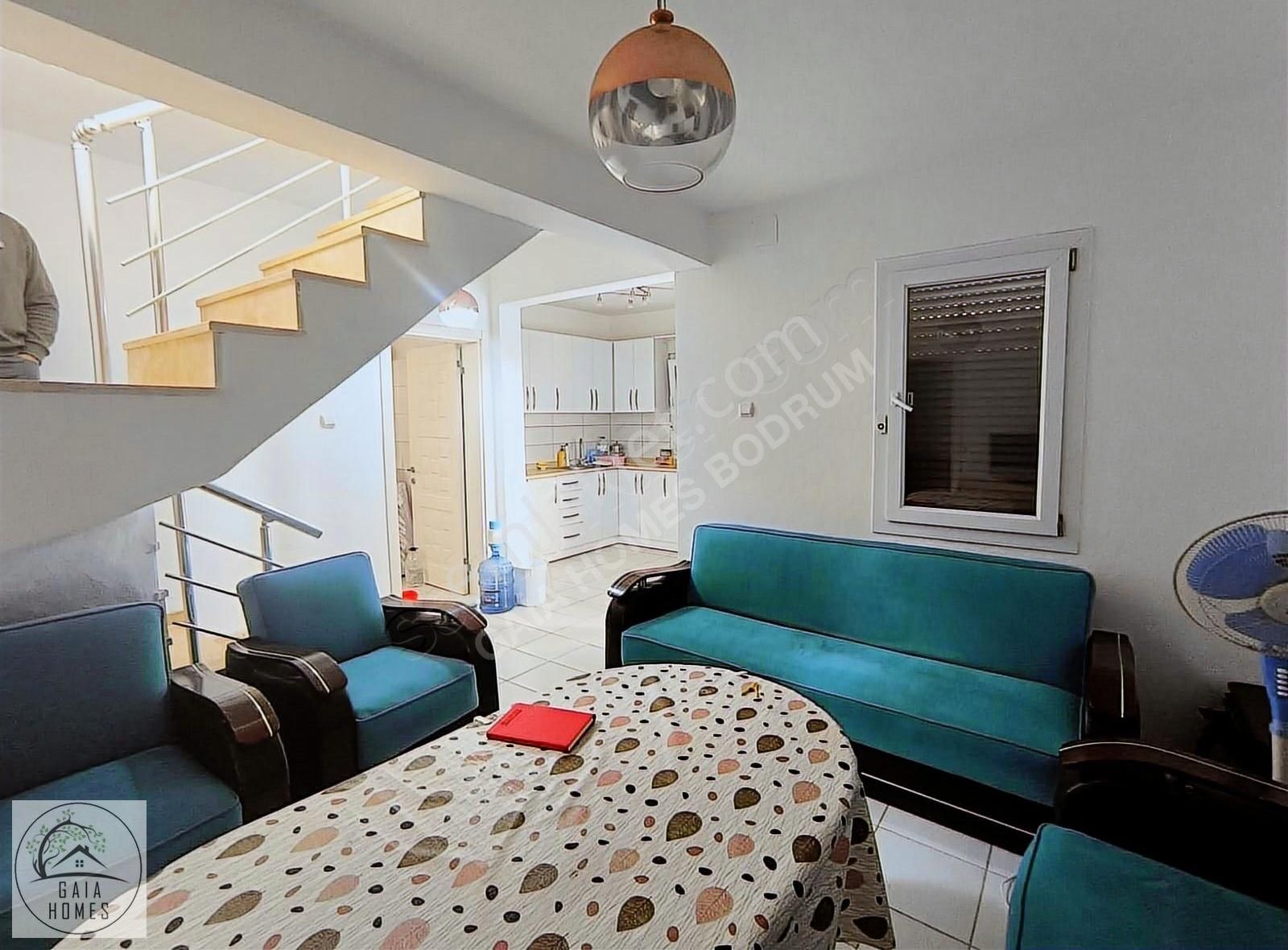 Akyarlar'da Denize Sıfır Sitede Satılık 3+1 Müstakil Villa - Görsel 6