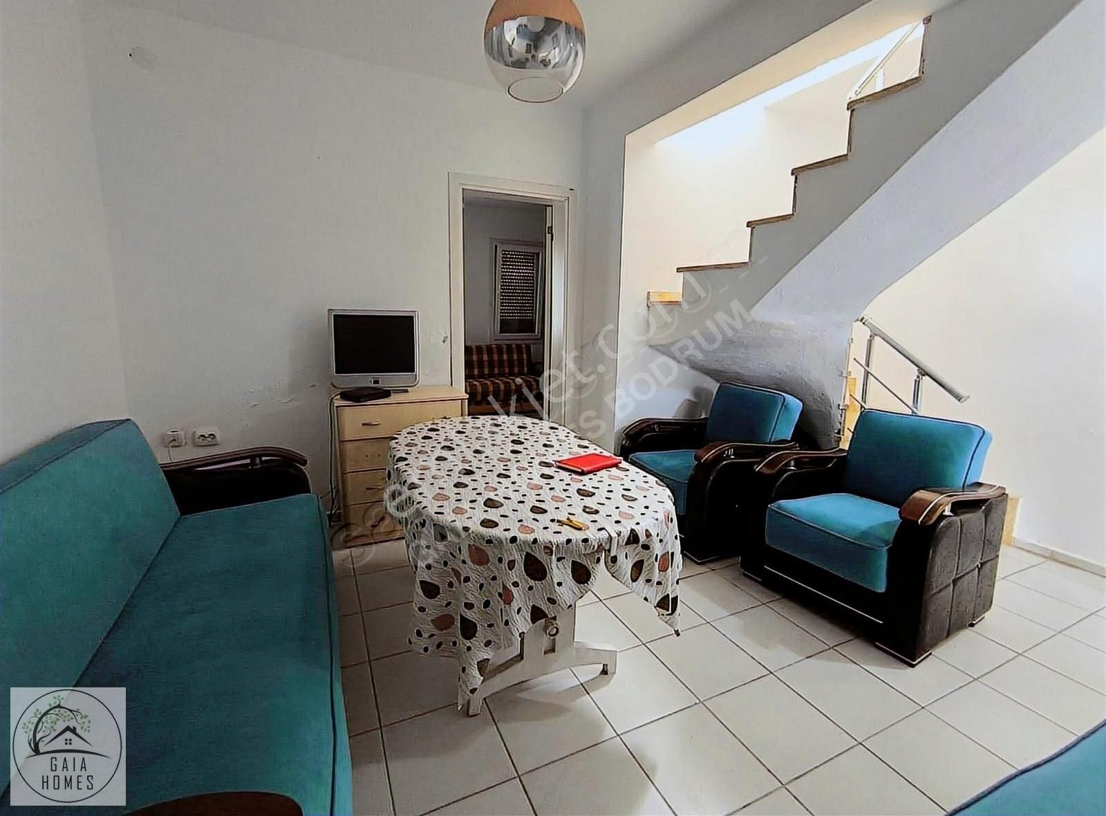 Akyarlar'da Denize Sıfır Sitede Satılık 3+1 Müstakil Villa - Görsel 8