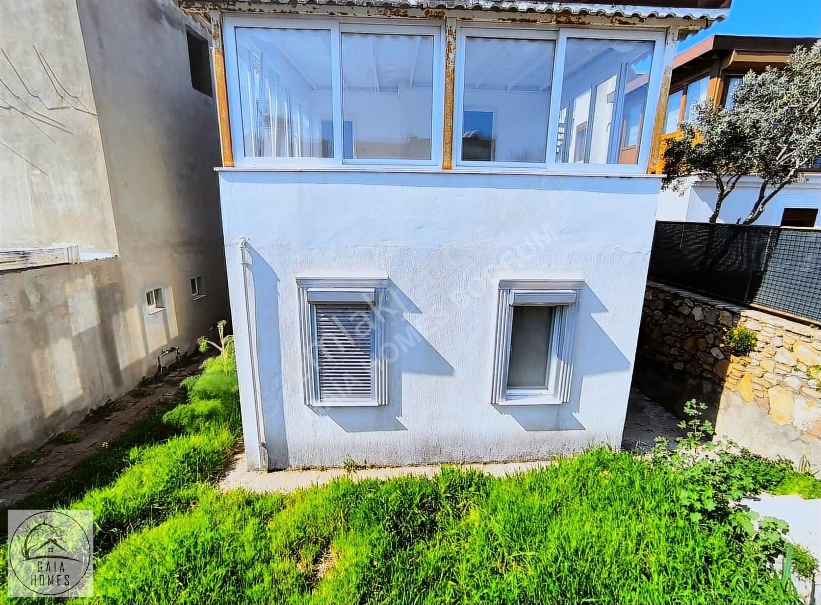 Akyarlar'da Denize Sıfır Sitede Satılık 3+1 Müstakil Villa - Görsel 12