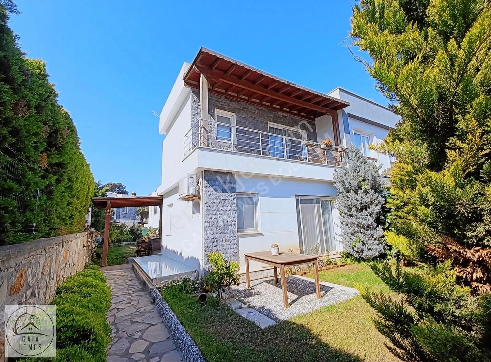 Kiralık Konacık Villalar Bölgesinde 4+1 Müstakil Bahçeli Villa