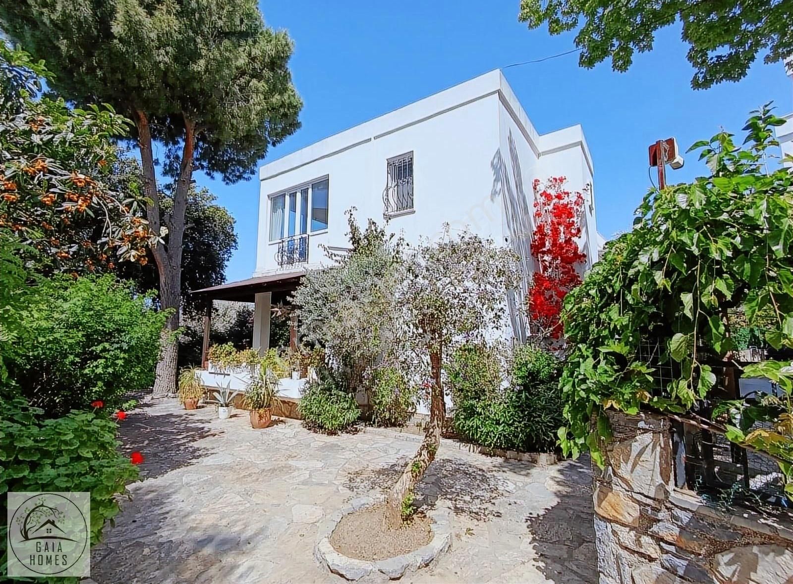 Satılık Bodrum Umurca Geniş Bahçeli 2+1 Müstakil Dubleks Villa