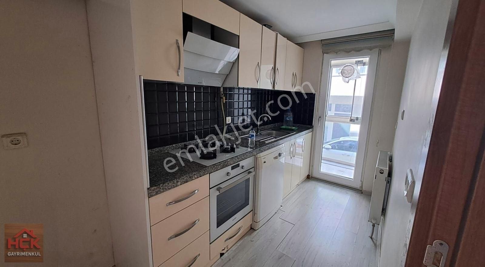 Hçk Gayrimenkulden İhsaniyede 2+ Yüksek Giriş Daire