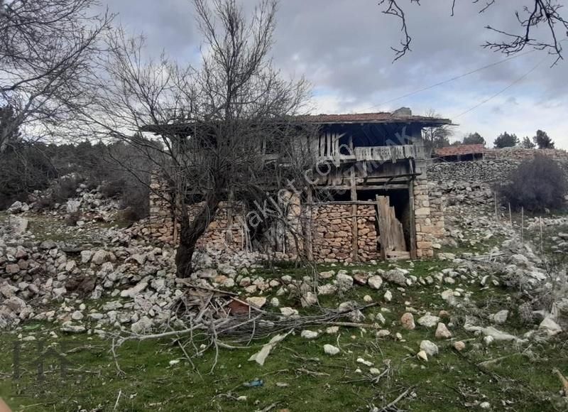 Seydikemer Yayla Karahasantaşı'nda İçinde Evi Olan Satılık Arazi - Görsel 6