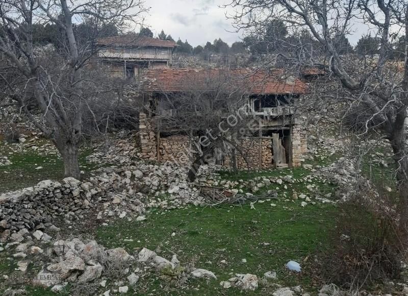 Seydikemer Yayla Karahasantaşı'nda İçinde Evi Olan Satılık Arazi - Görsel 10
