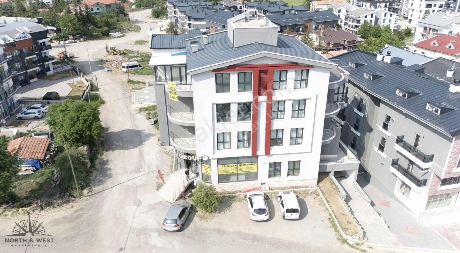 İncek'te Bulvar Yakını Dublex 3+1 Daire / North&west Gayrimenkul