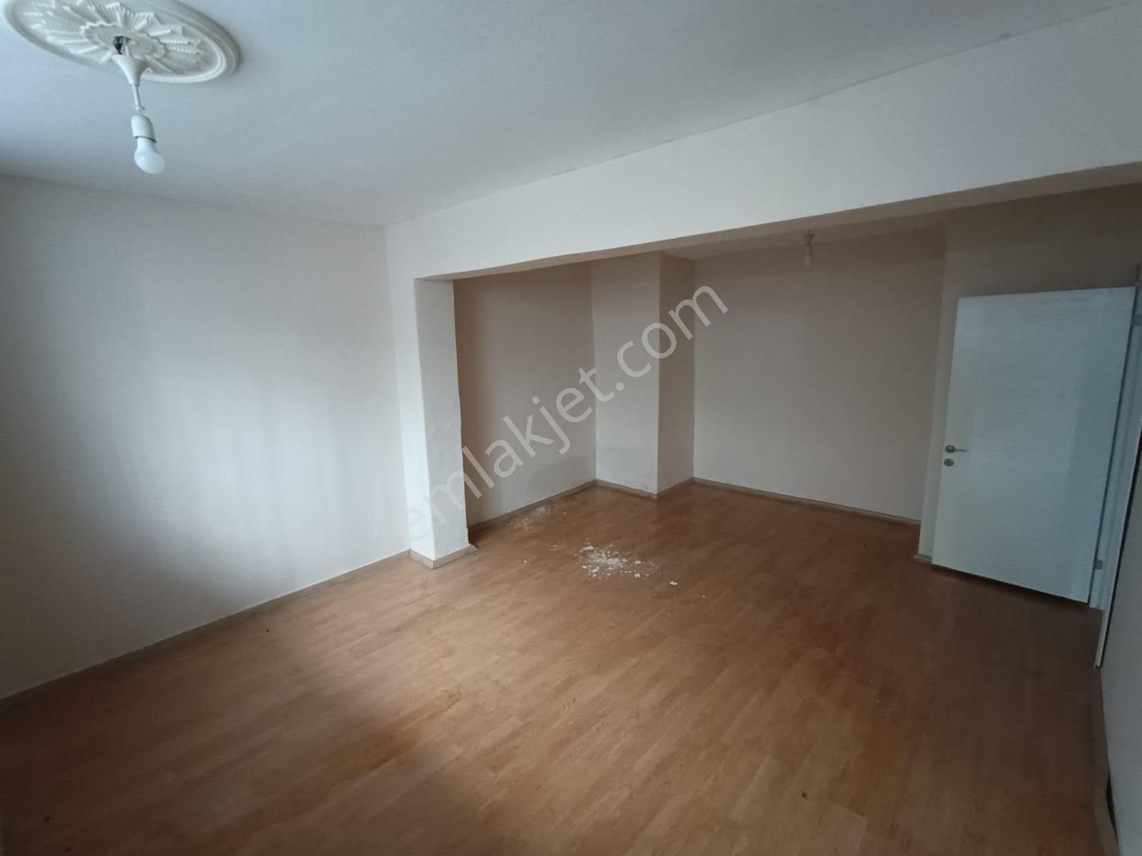 Torunlar Emlaktan Yeni Mah Yürüyüş Yolunda 2+1 D.gazlı Daire