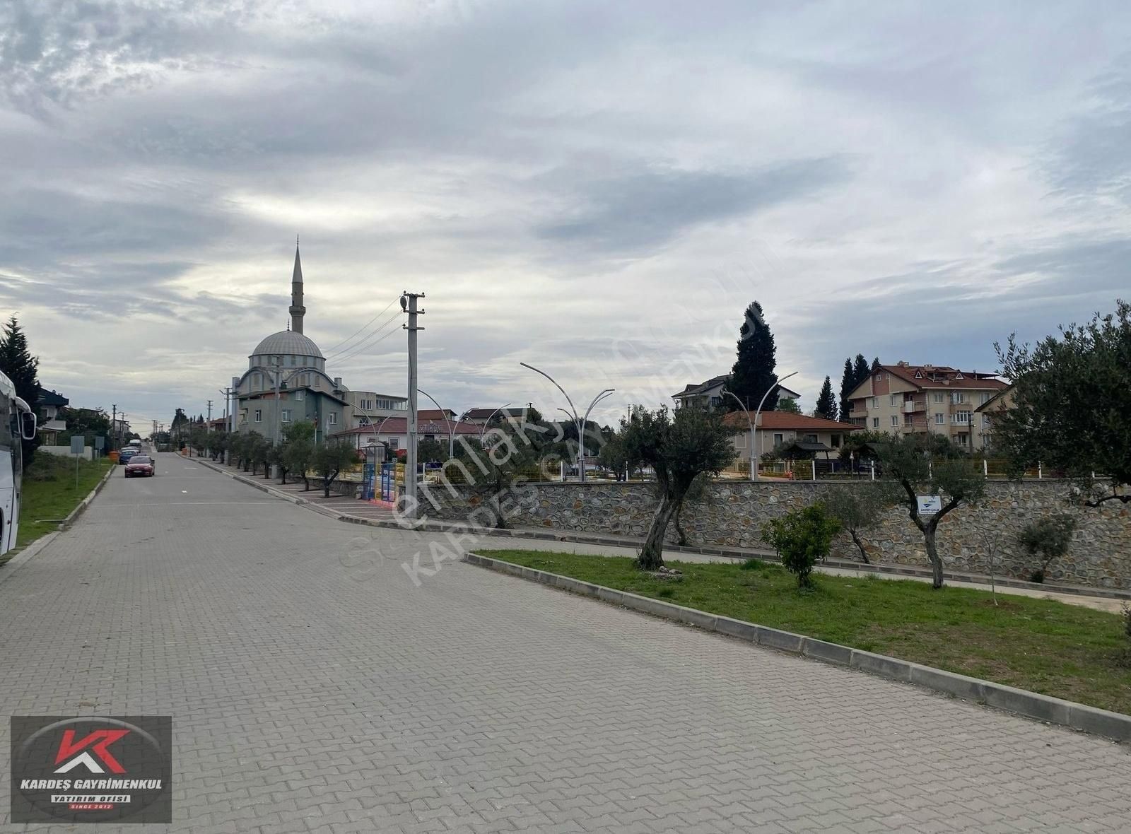 Kalıcı Konutlarda Konut İmarlı Satılık Arsa Kardeş Gayrimenkul