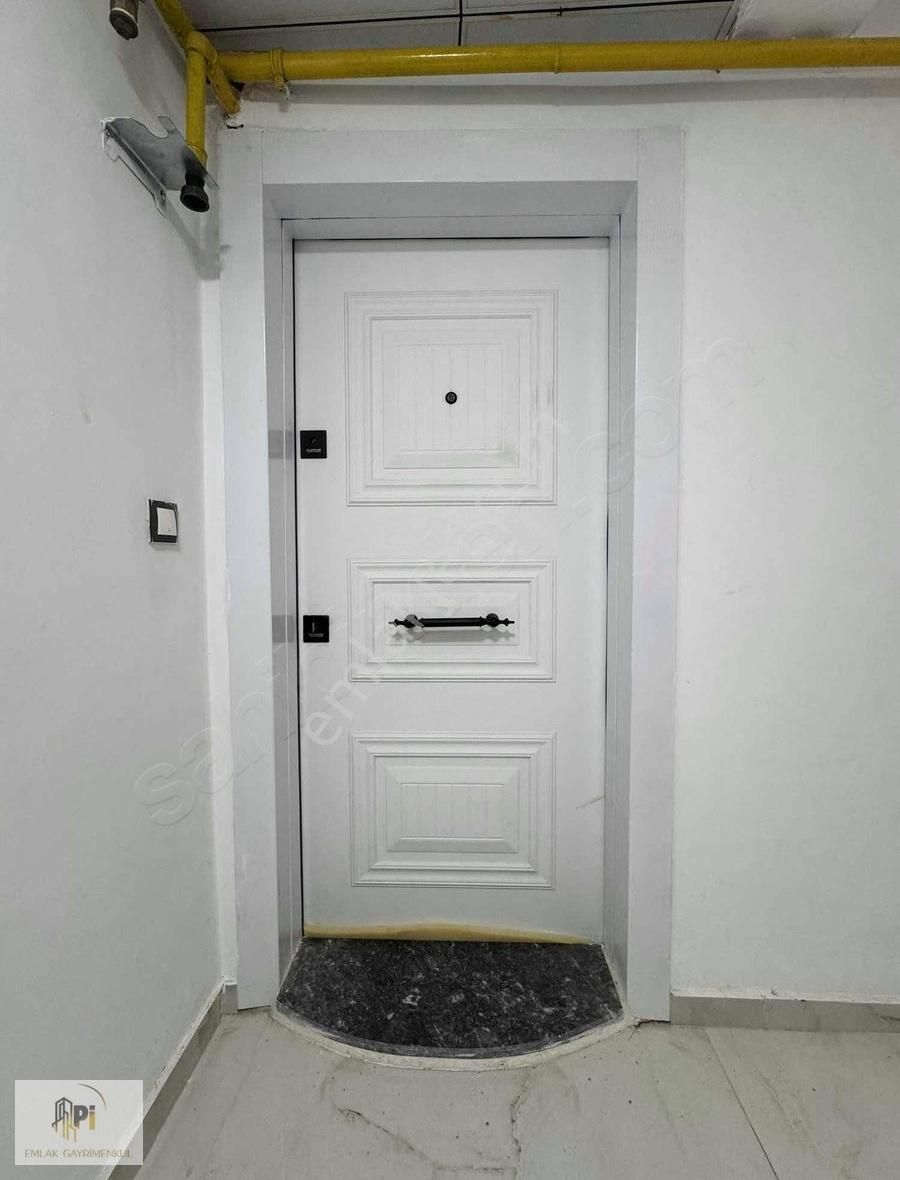Pi Emlak'tan Çamlıca'da Fırsat 4+1 Dubleks Daire