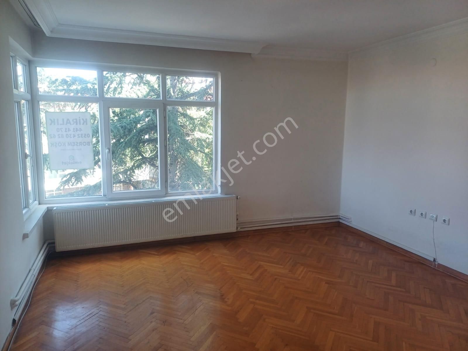 Gop Hirfanlı Kuleli Köşesi Açık Otoparklı Aydınlık Katta Kombili 90 M2 2+1 Kiralık Daire