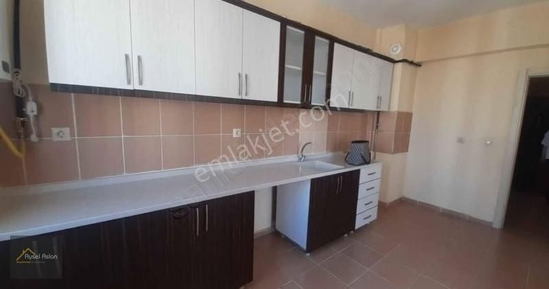Erkilet Osmangazi'de 3+1 Ara Kat Kiralık Daire