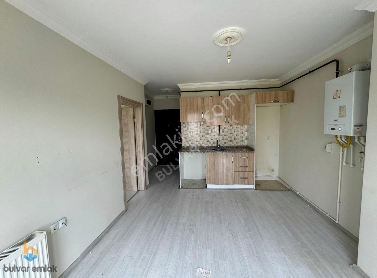 Kırklareli Merkez Ana Cadde Üzeri Kiralık Ara Kat 1+1 Daire